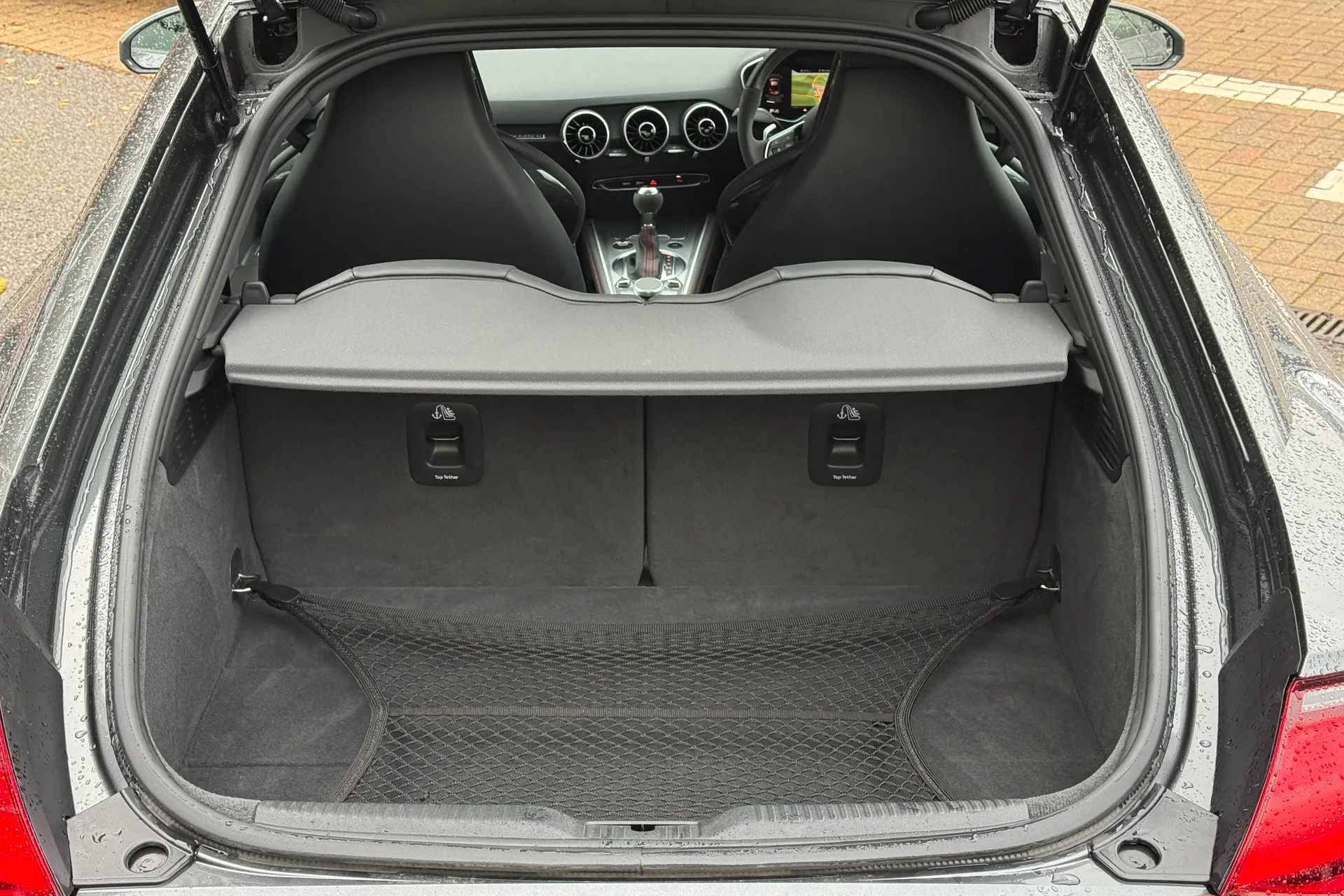 Audi TT thumbnail image number 33