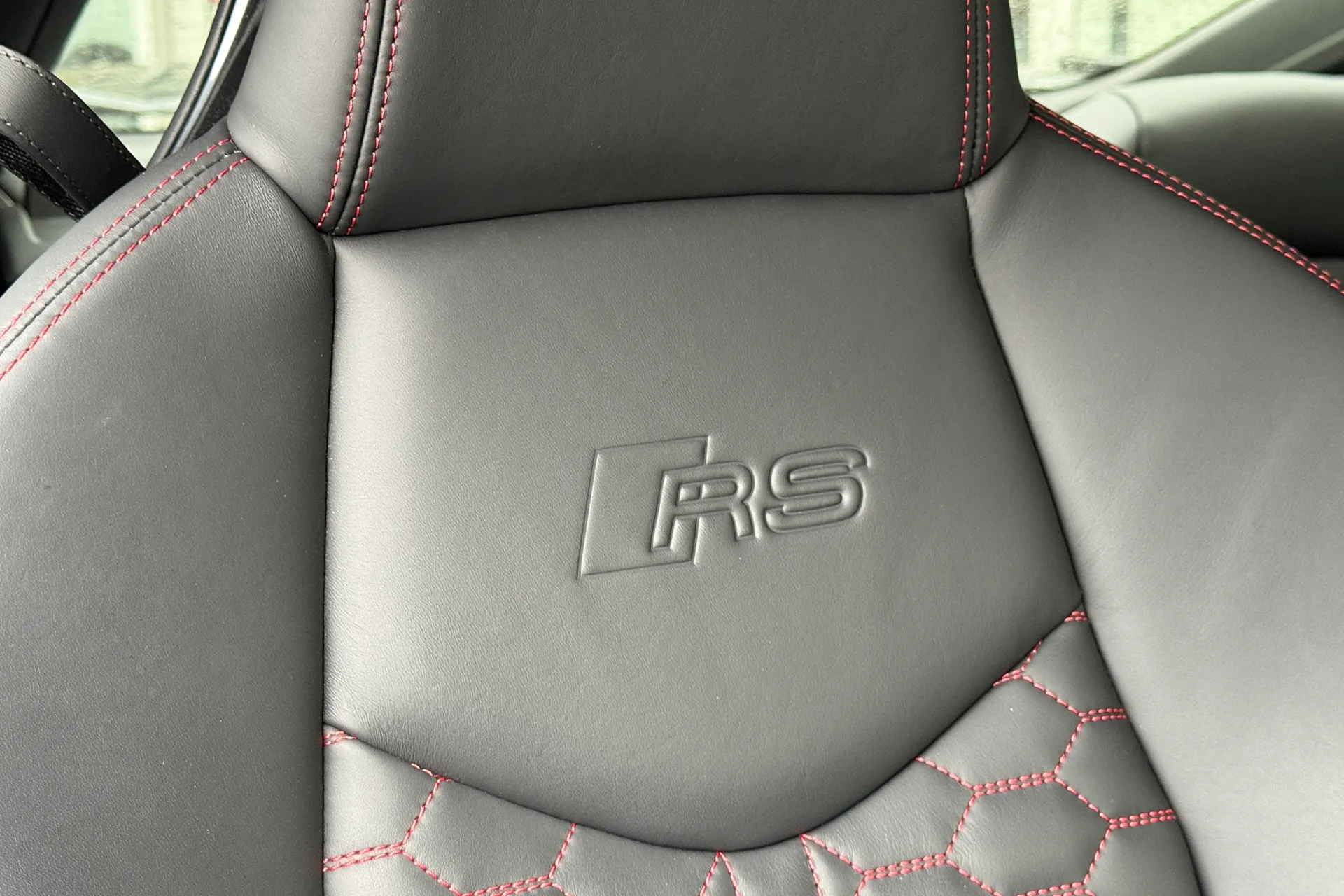 Audi TT thumbnail image number 27