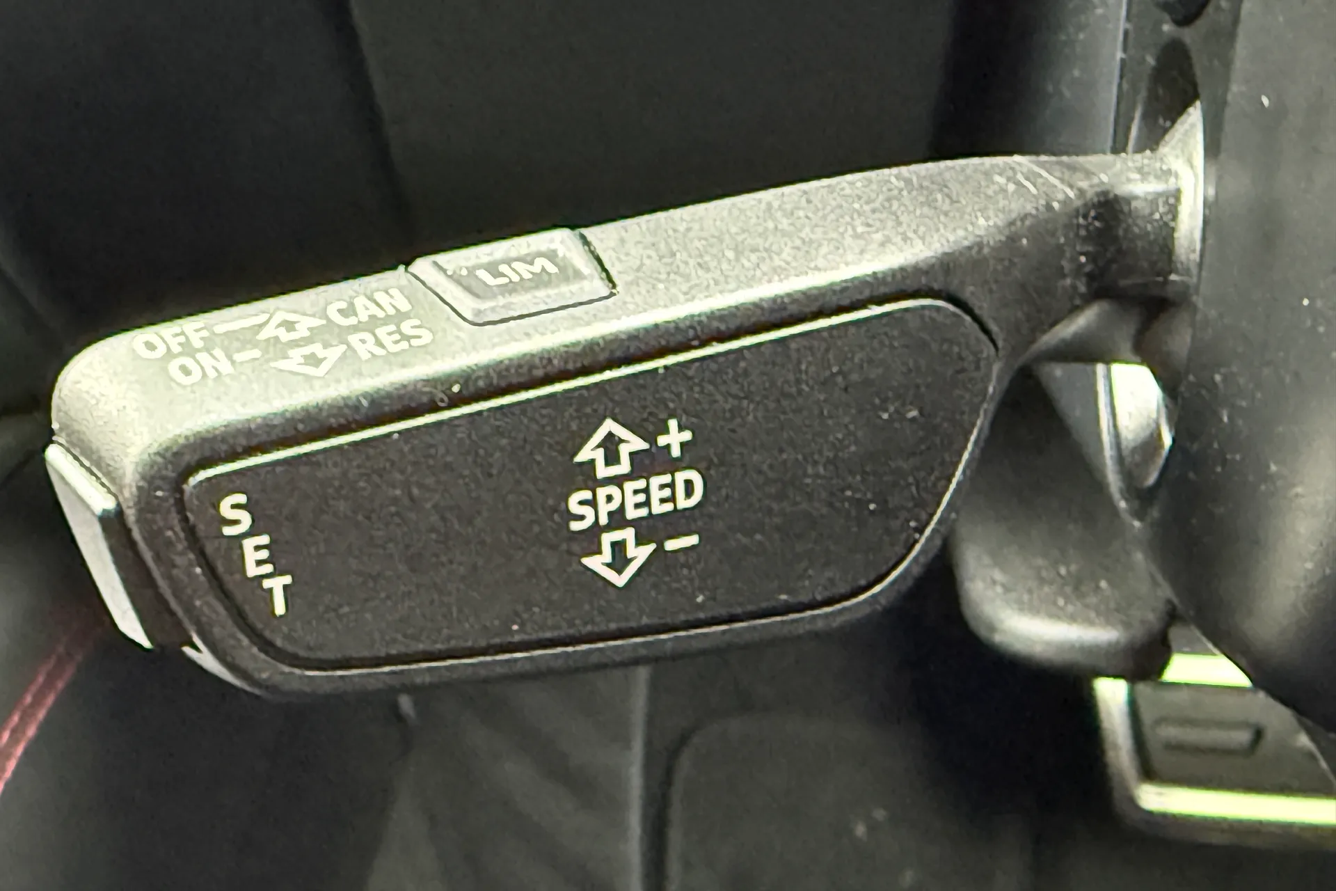 Audi TT thumbnail image number 54