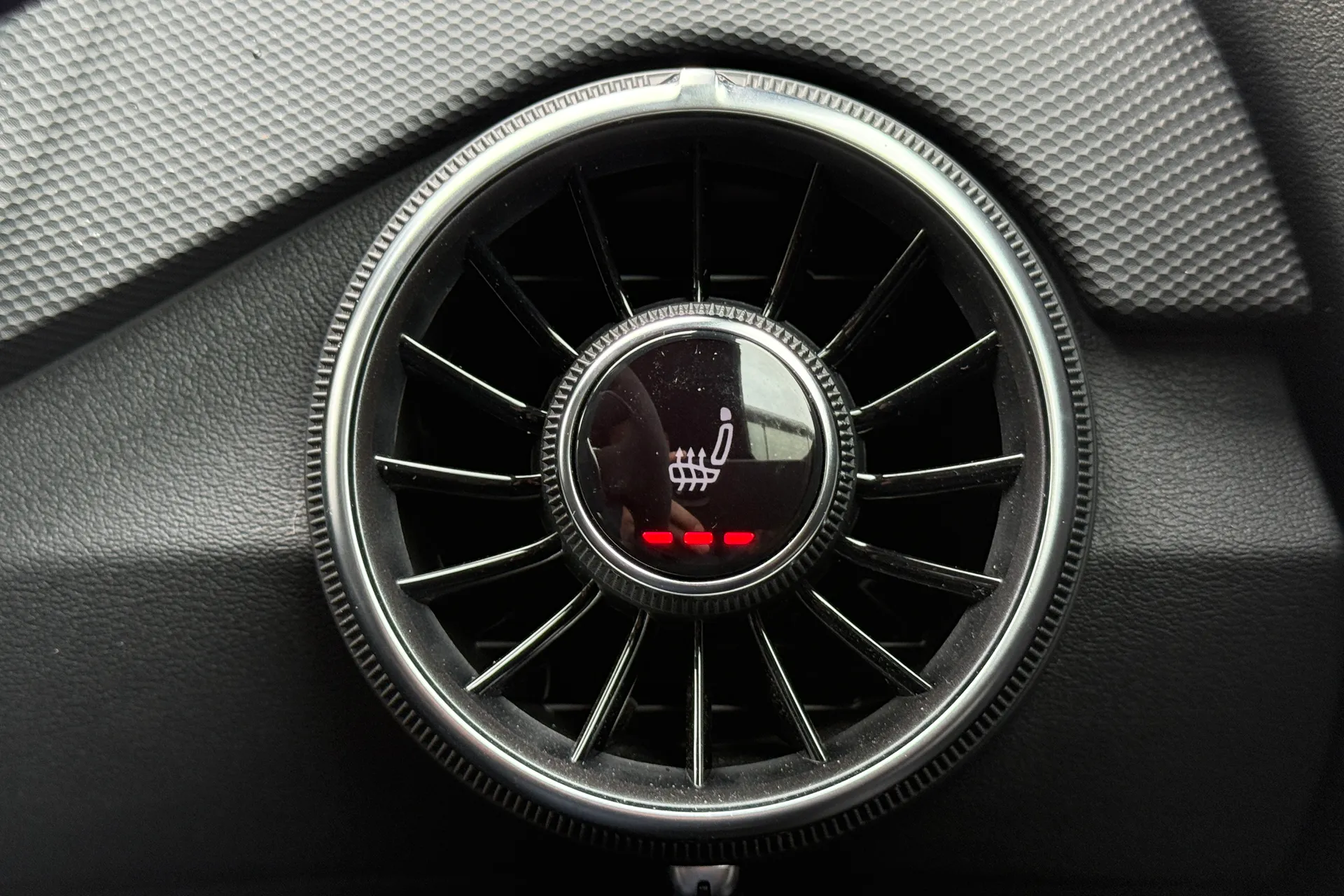 Audi TT thumbnail image number 48