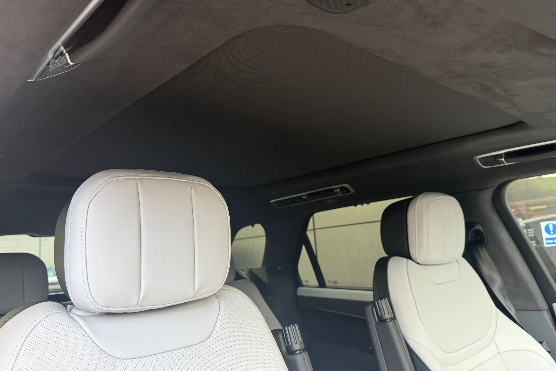 LAND ROVER RANGE ROVER SPORT thumbnail image number 8