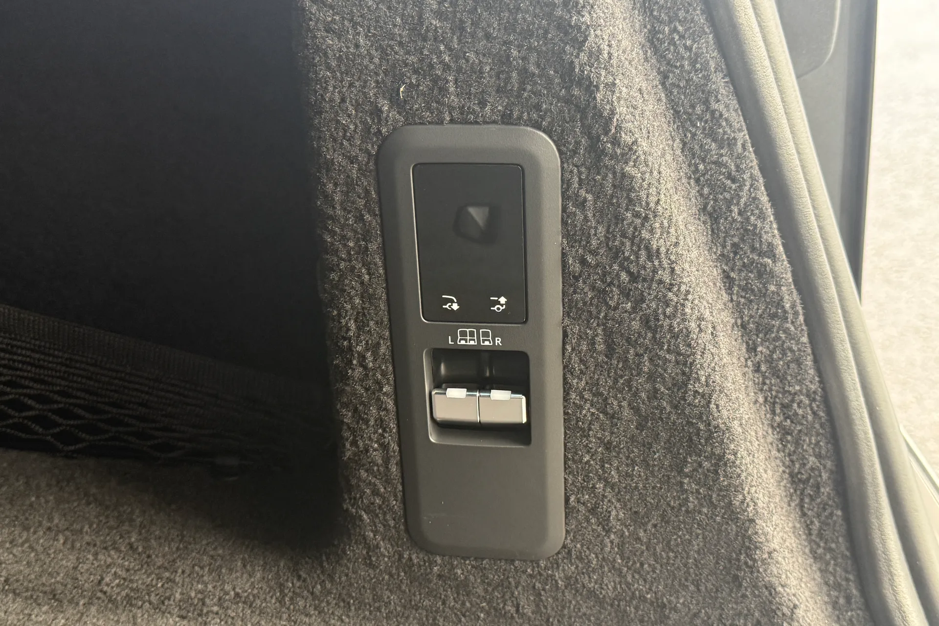 LAND ROVER RANGE ROVER SPORT thumbnail image number 56