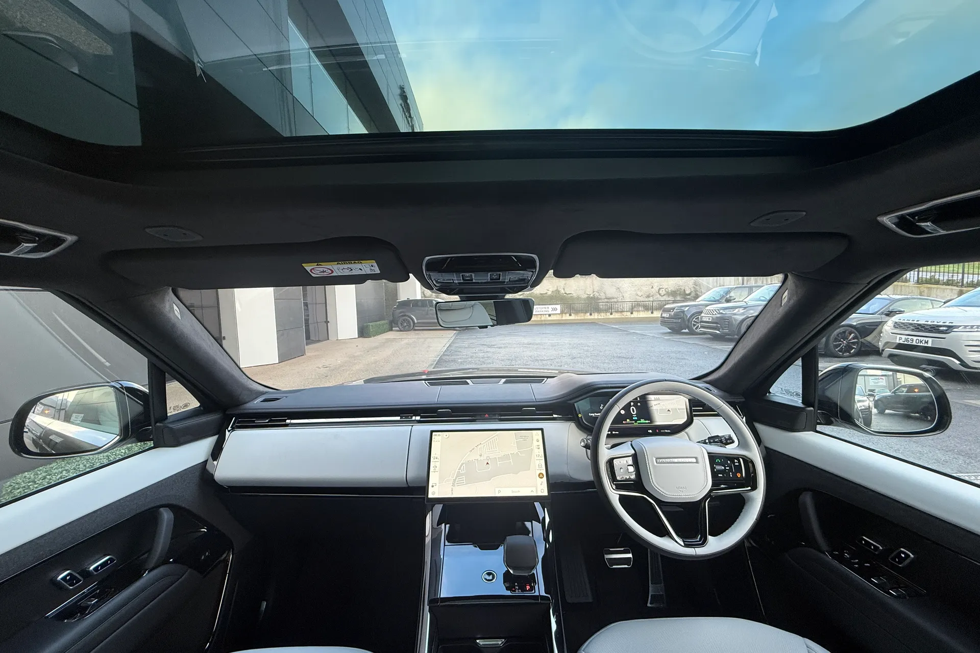 LAND ROVER RANGE ROVER SPORT thumbnail image number 3