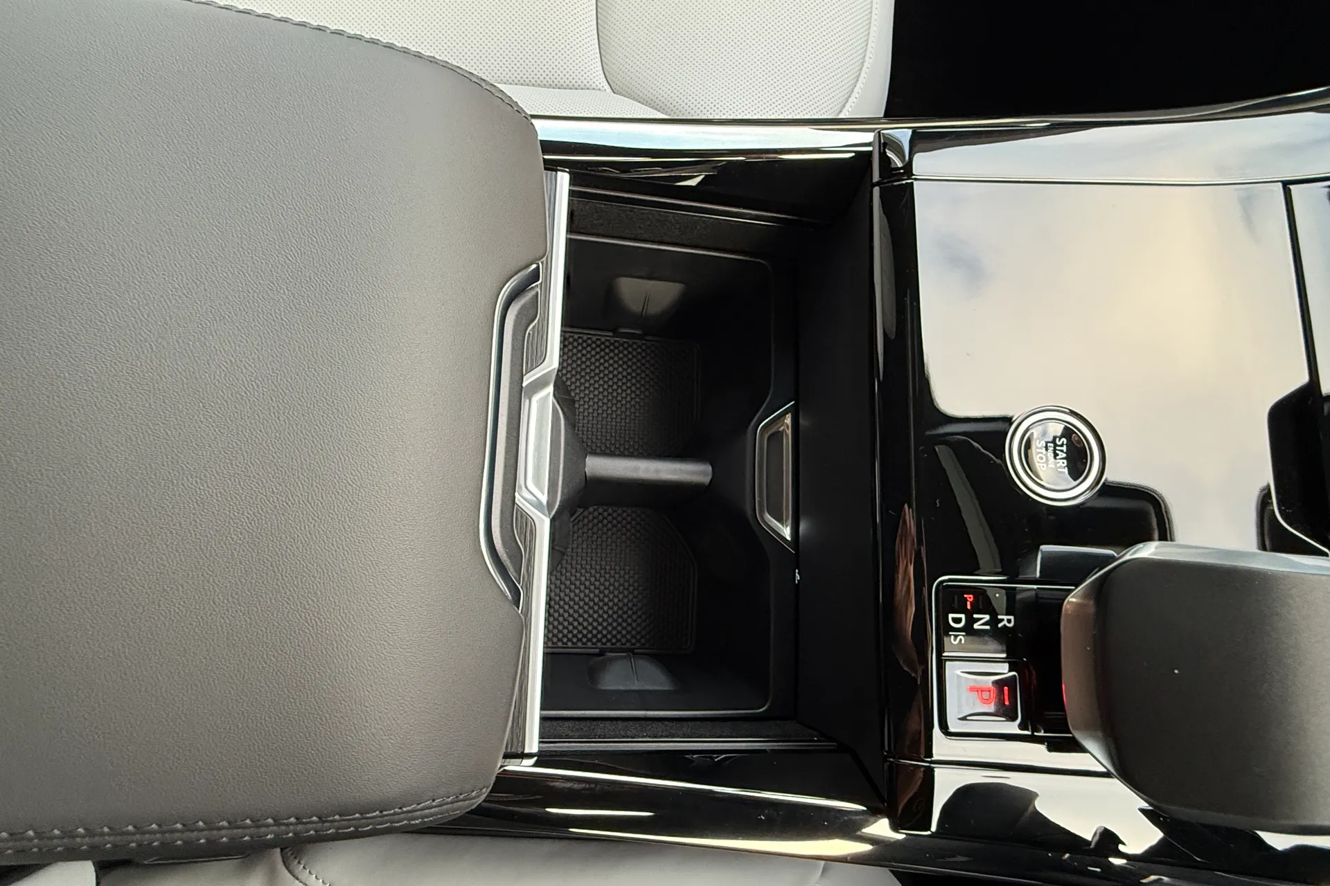 LAND ROVER RANGE ROVER SPORT thumbnail image number 67