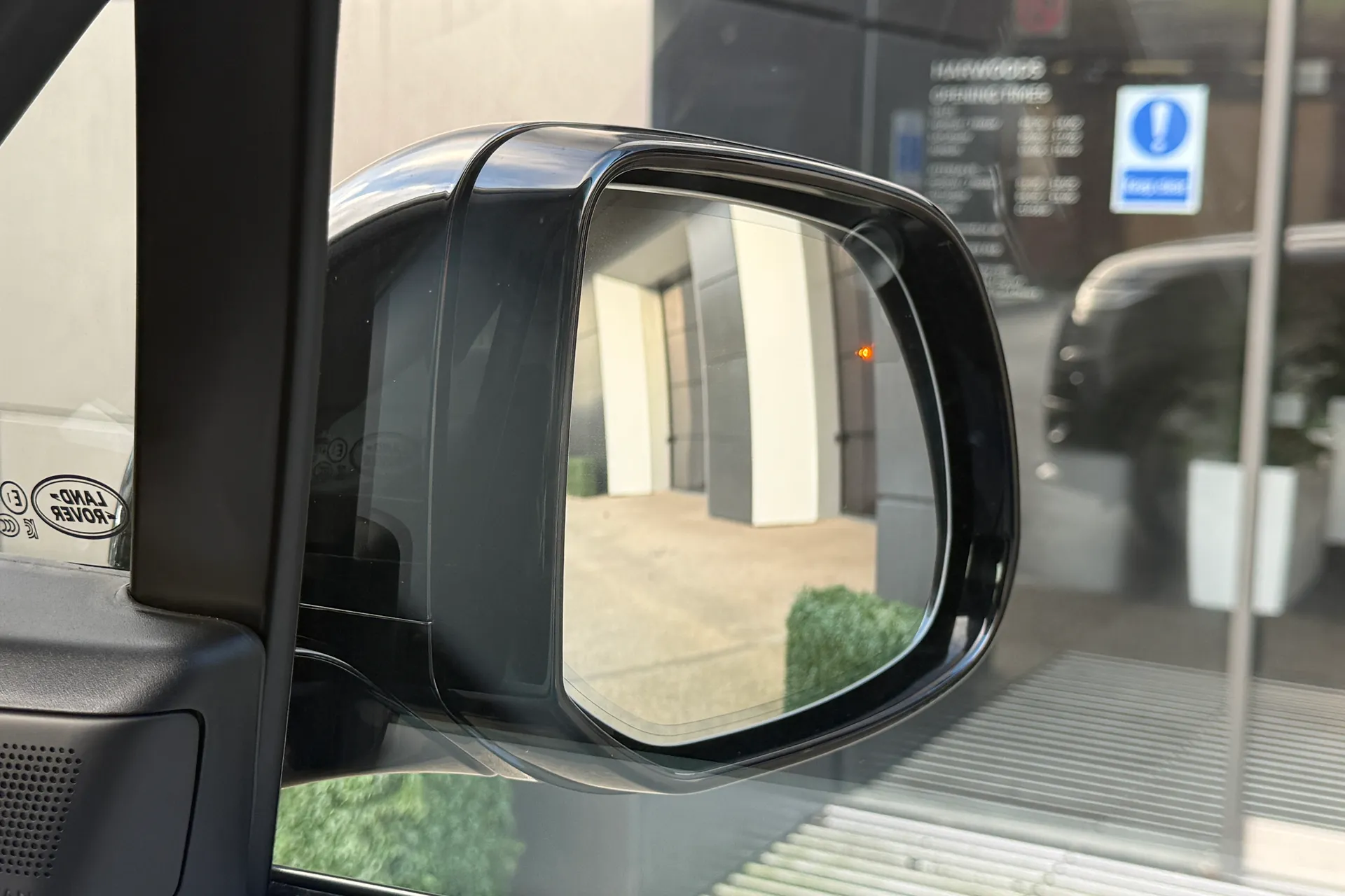 LAND ROVER RANGE ROVER SPORT thumbnail image number 13