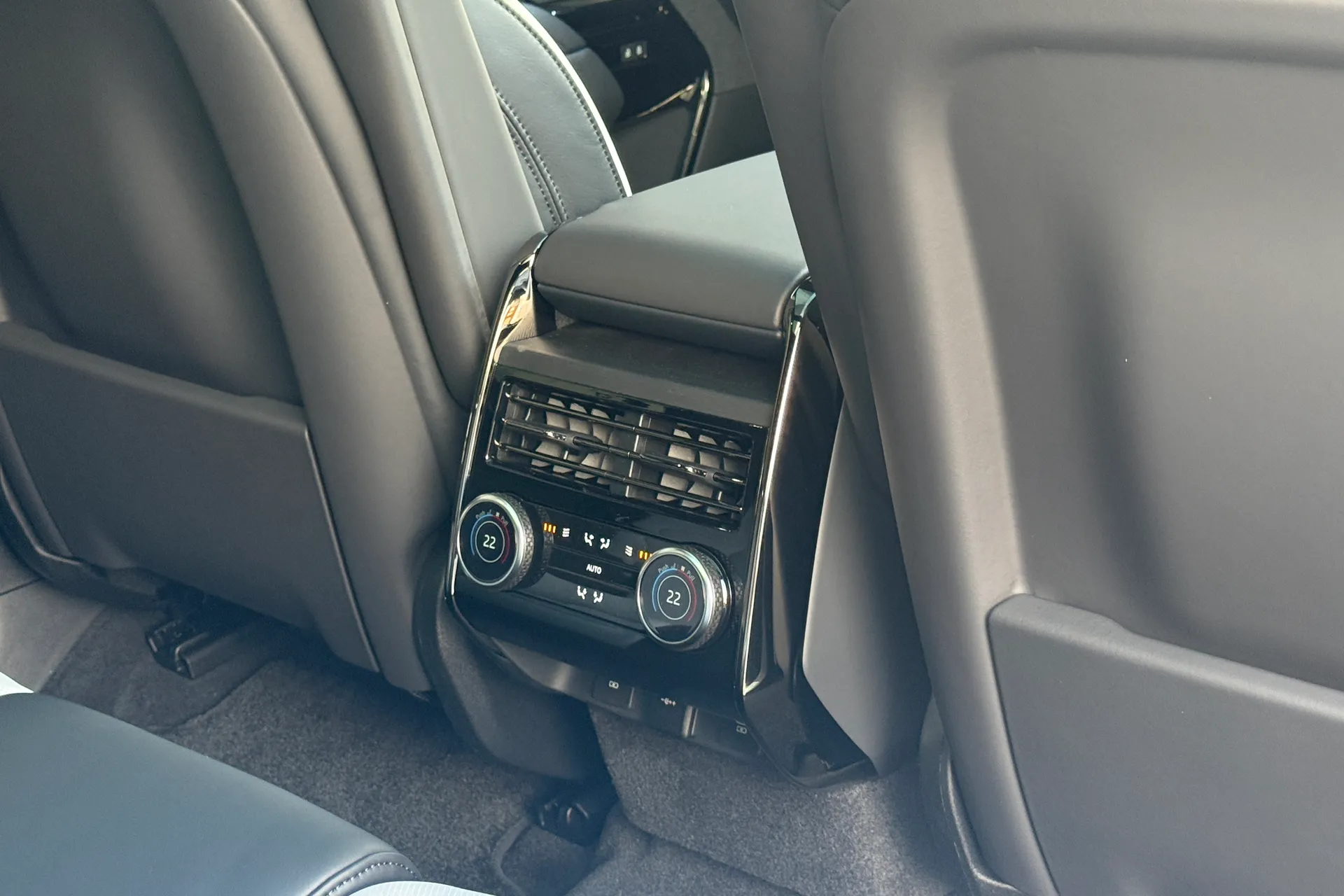 LAND ROVER RANGE ROVER SPORT thumbnail image number 49