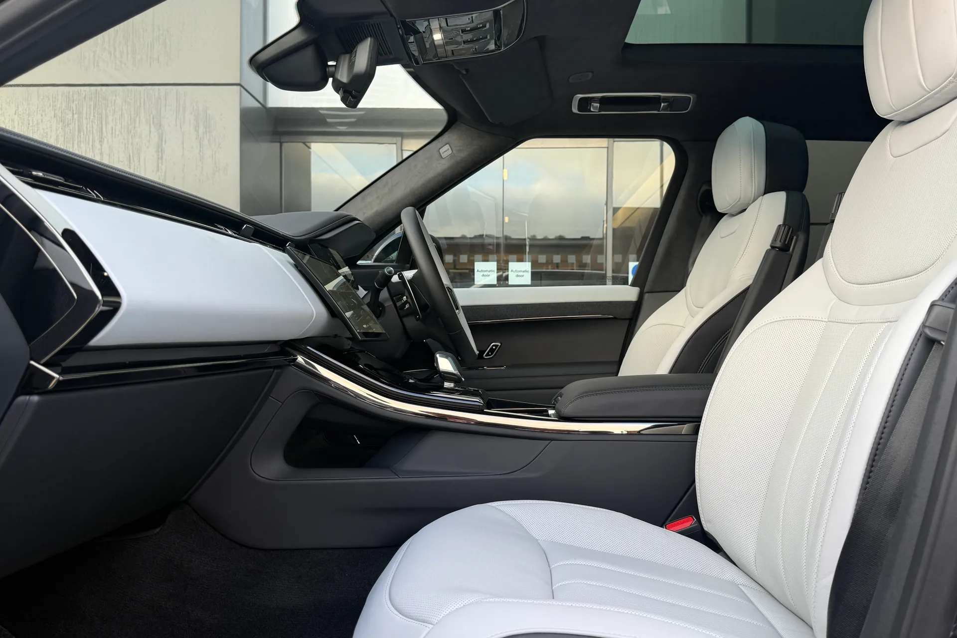 LAND ROVER RANGE ROVER SPORT thumbnail image number 63