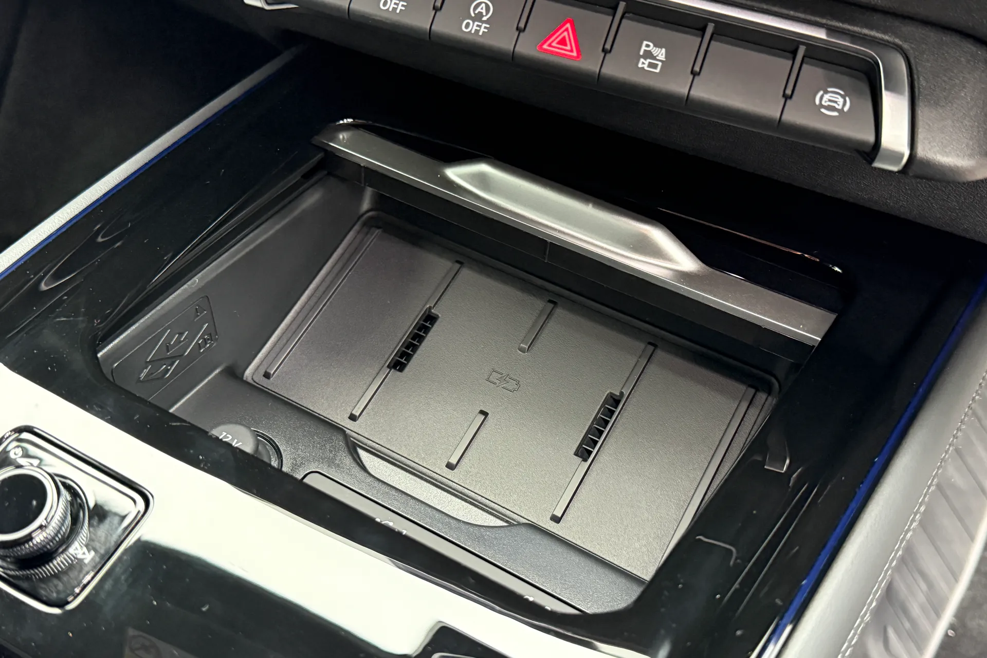 Audi Q3 thumbnail image number 10