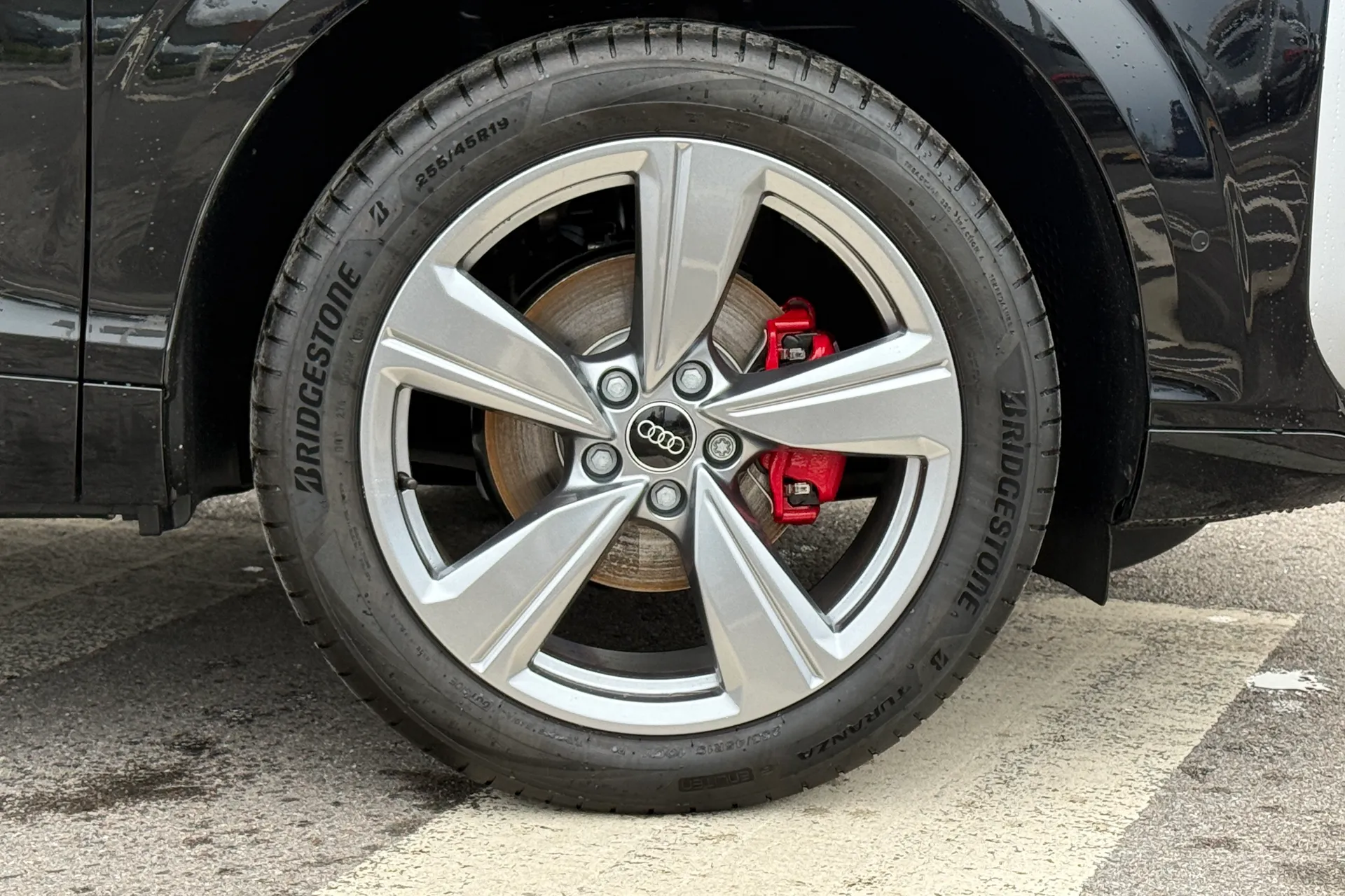 Audi Q3 thumbnail image number 5