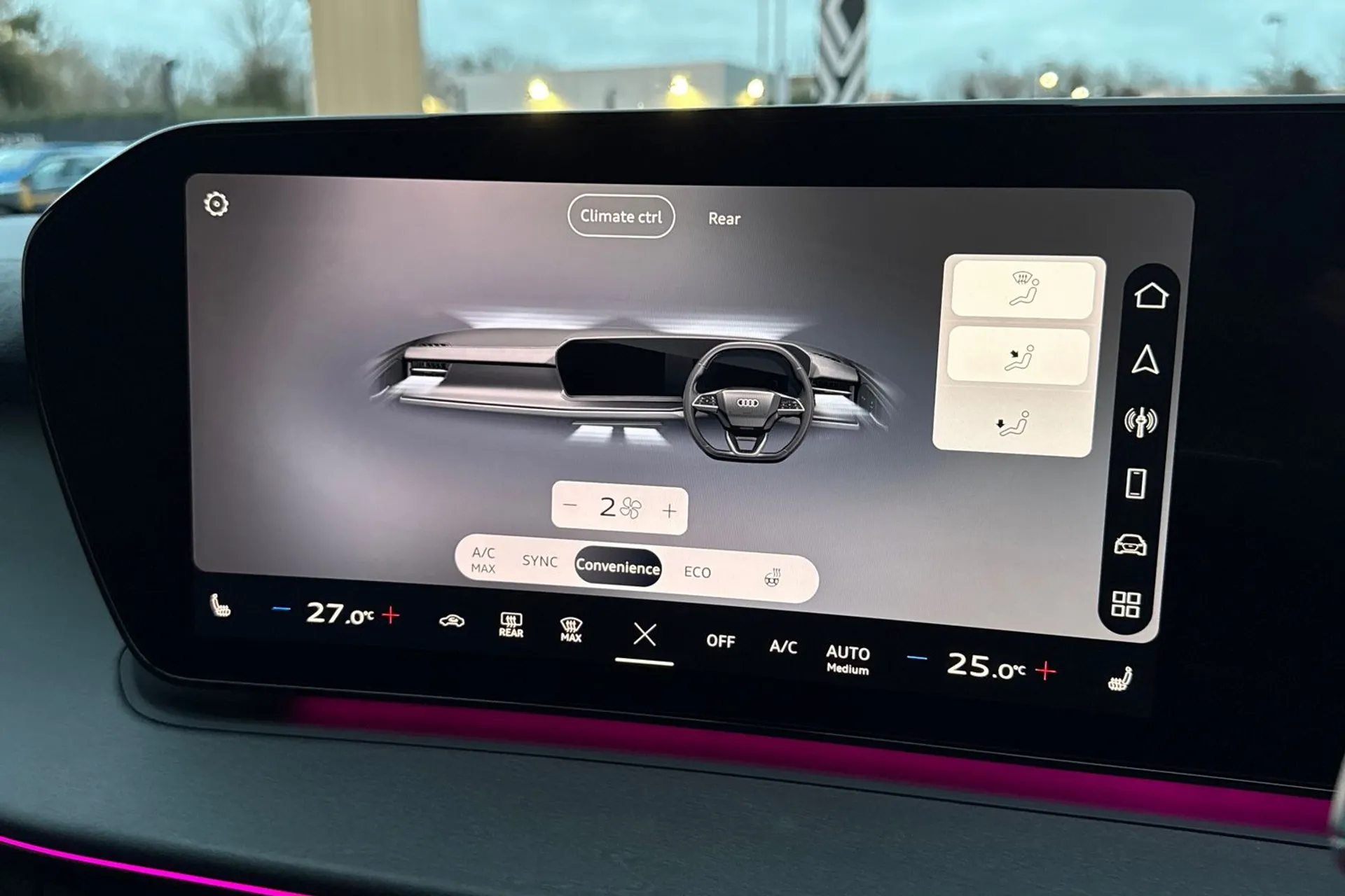 Audi Q3 thumbnail image number 28