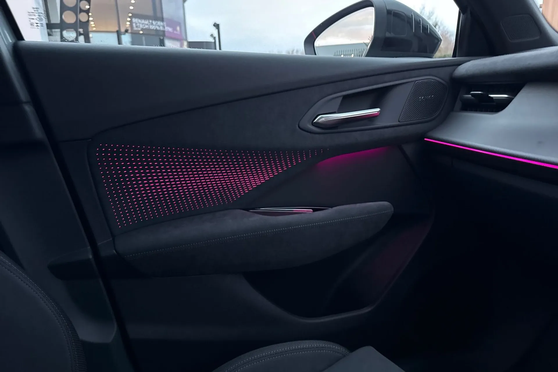 Audi Q3 thumbnail image number 55