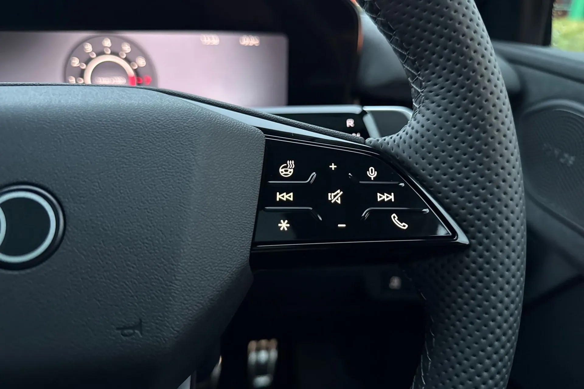 Audi Q3 thumbnail image number 52