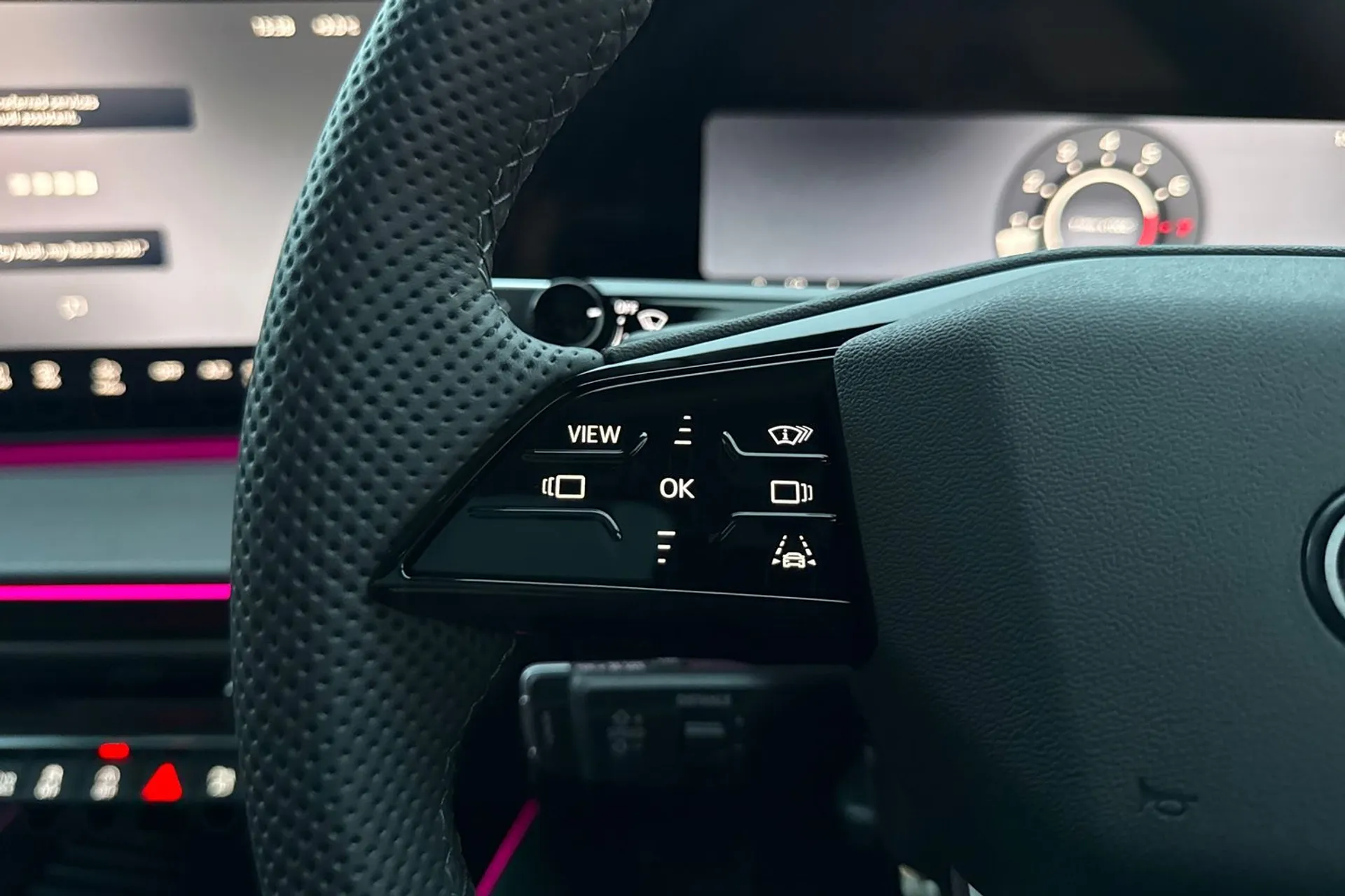 Audi Q3 thumbnail image number 51