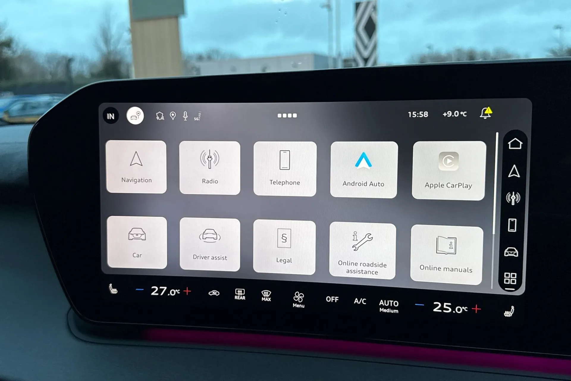 Audi Q3 thumbnail image number 32