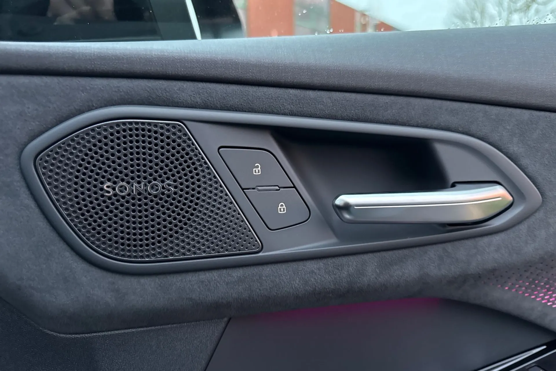 Audi Q3 thumbnail image number 38