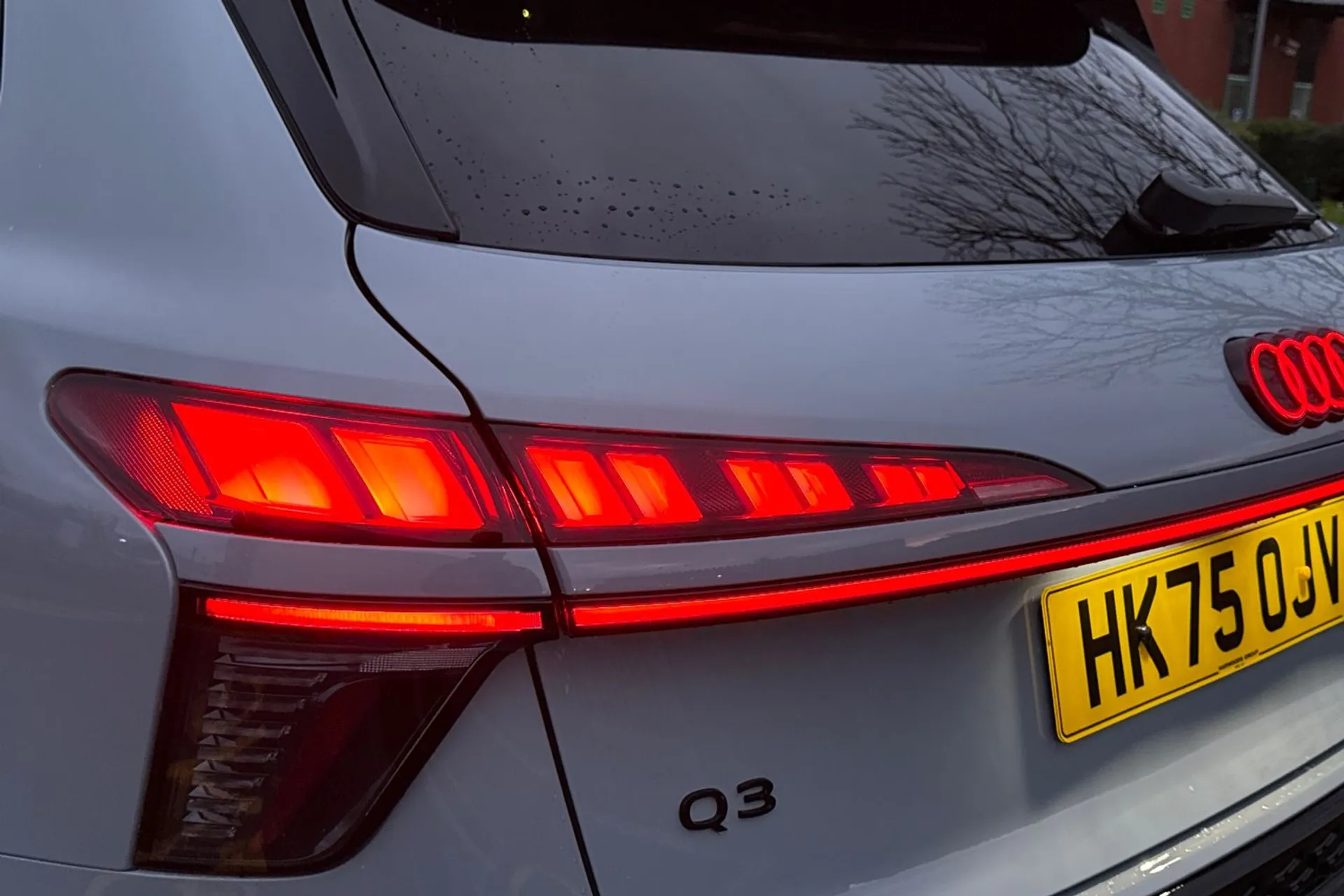 Audi Q3 thumbnail image number 19