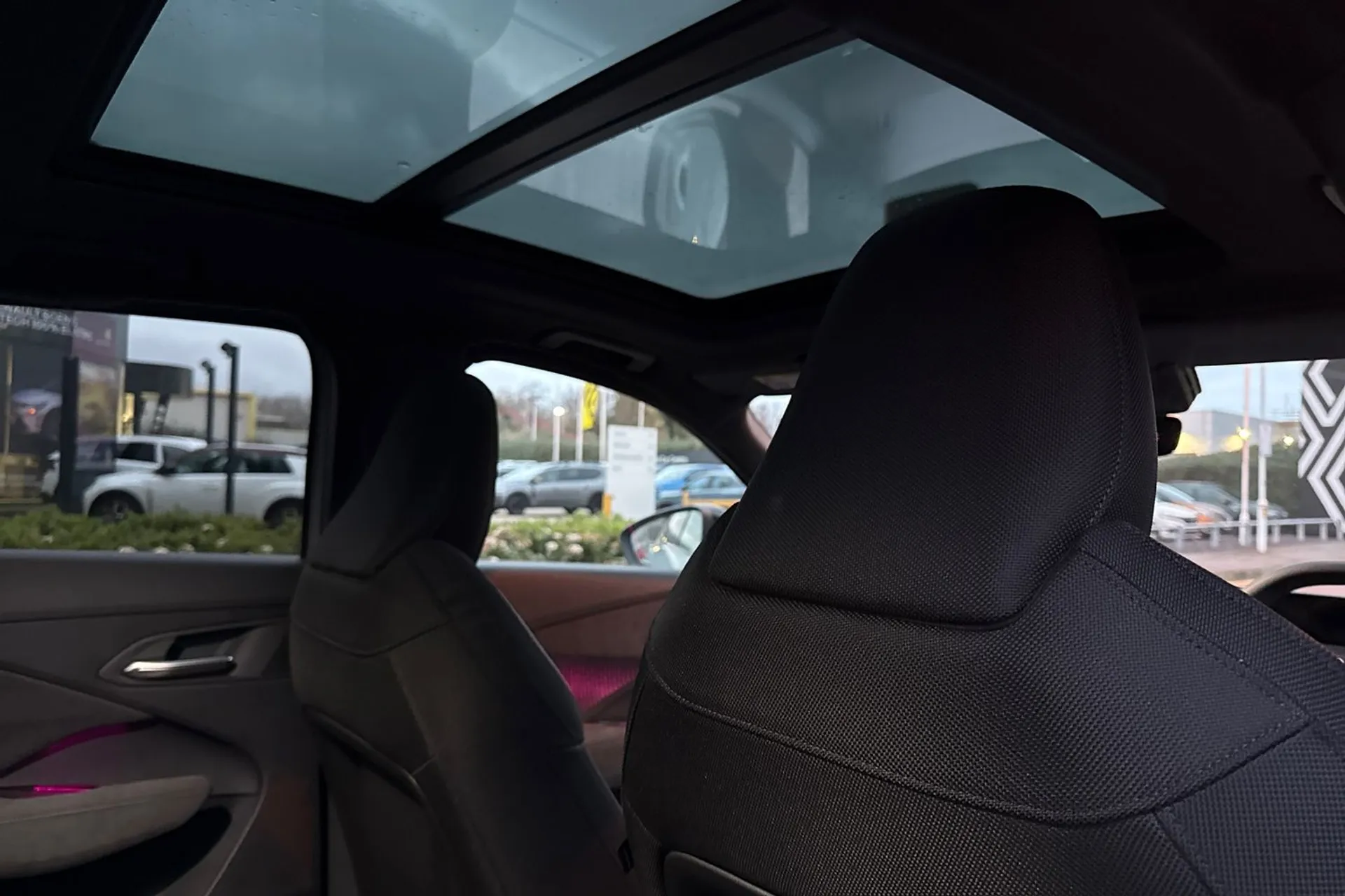 Audi Q3 thumbnail image number 31