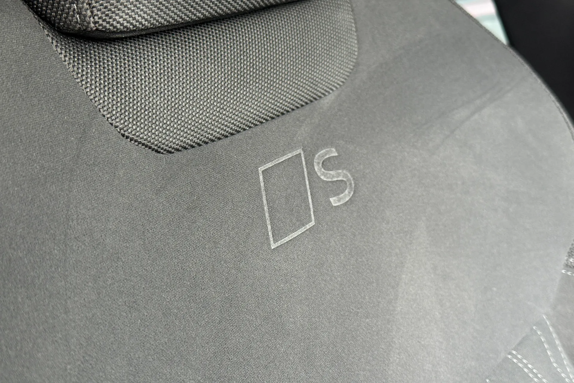 Audi Q3 thumbnail image number 27