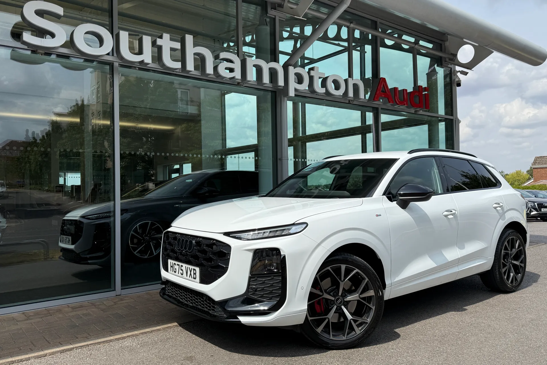 Audi Q3 thumbnail image number 59