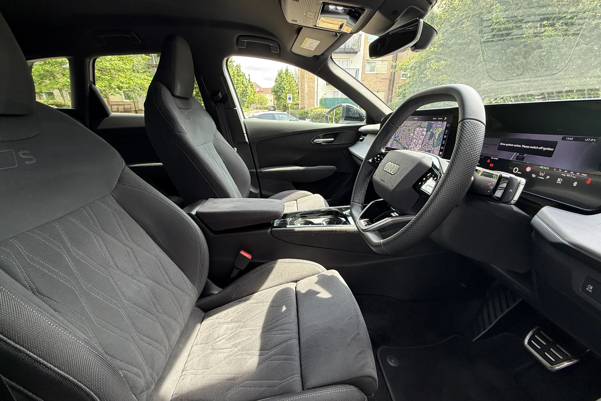 Audi Q3 thumbnail image number 30