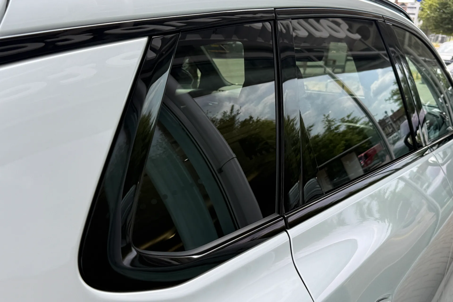 Audi Q3 thumbnail image number 34