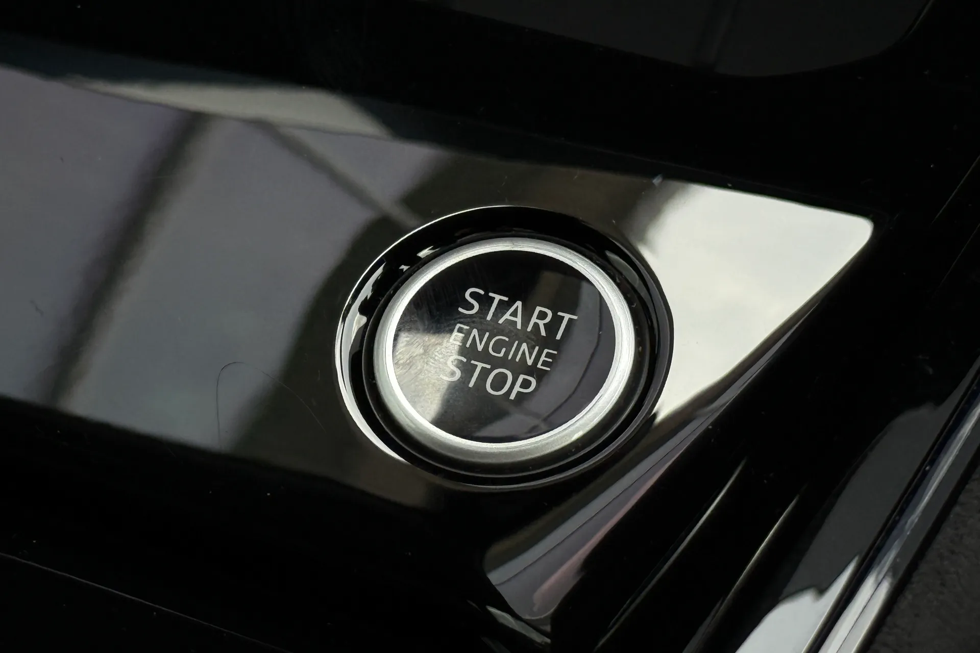 Audi Q3 thumbnail image number 20