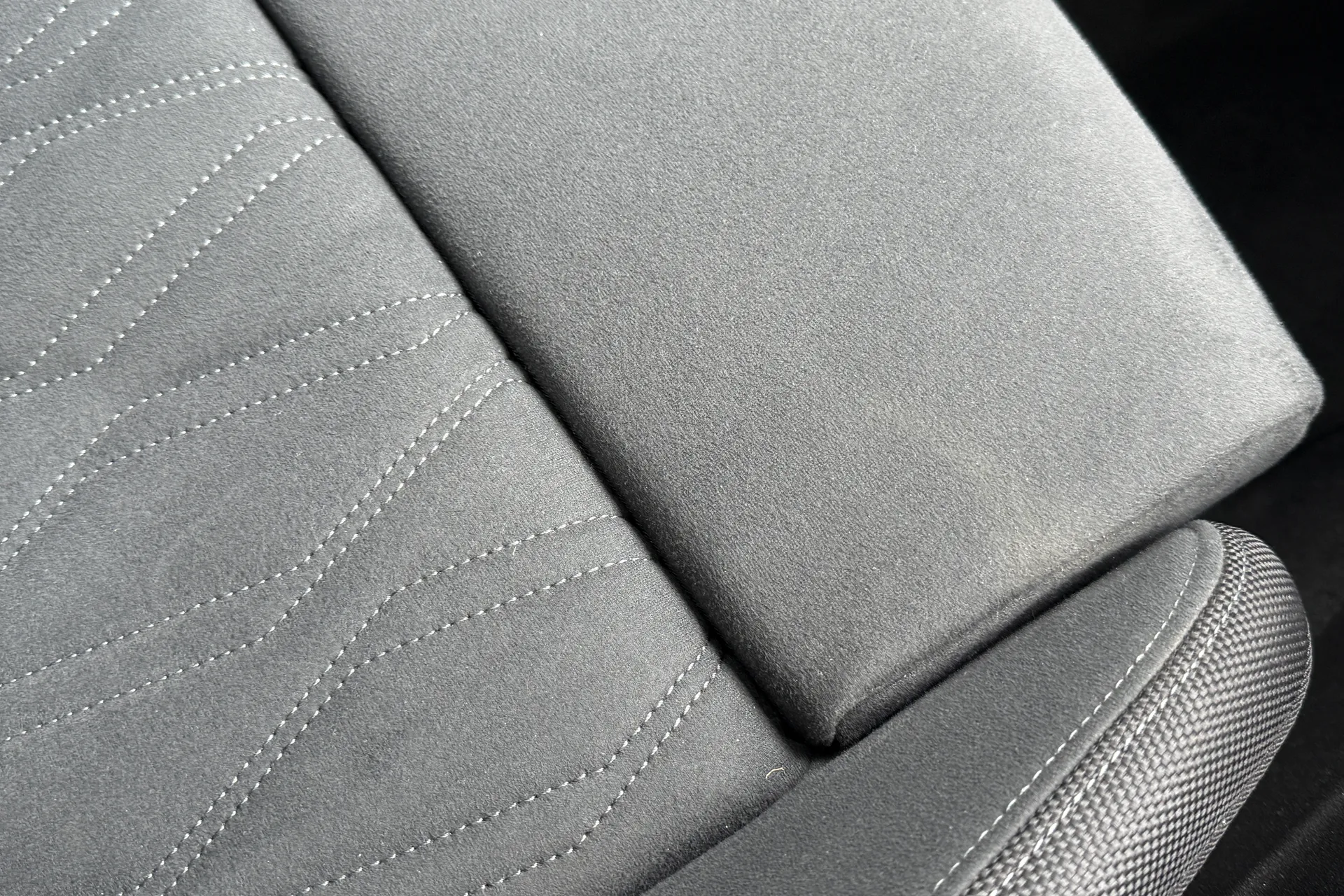 Audi Q3 thumbnail image number 25