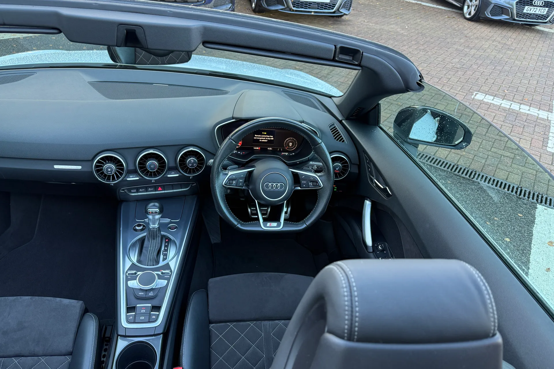 Audi TT thumbnail image number 33