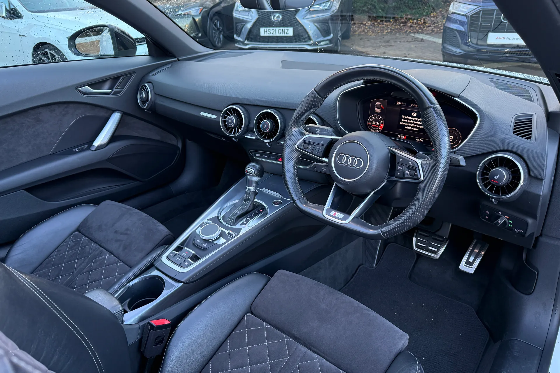 Audi TT thumbnail image number 27