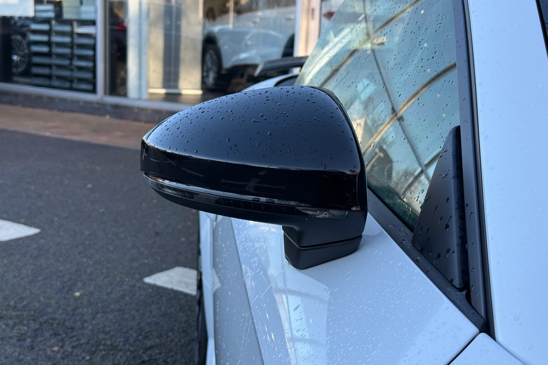 Audi TT thumbnail image number 8