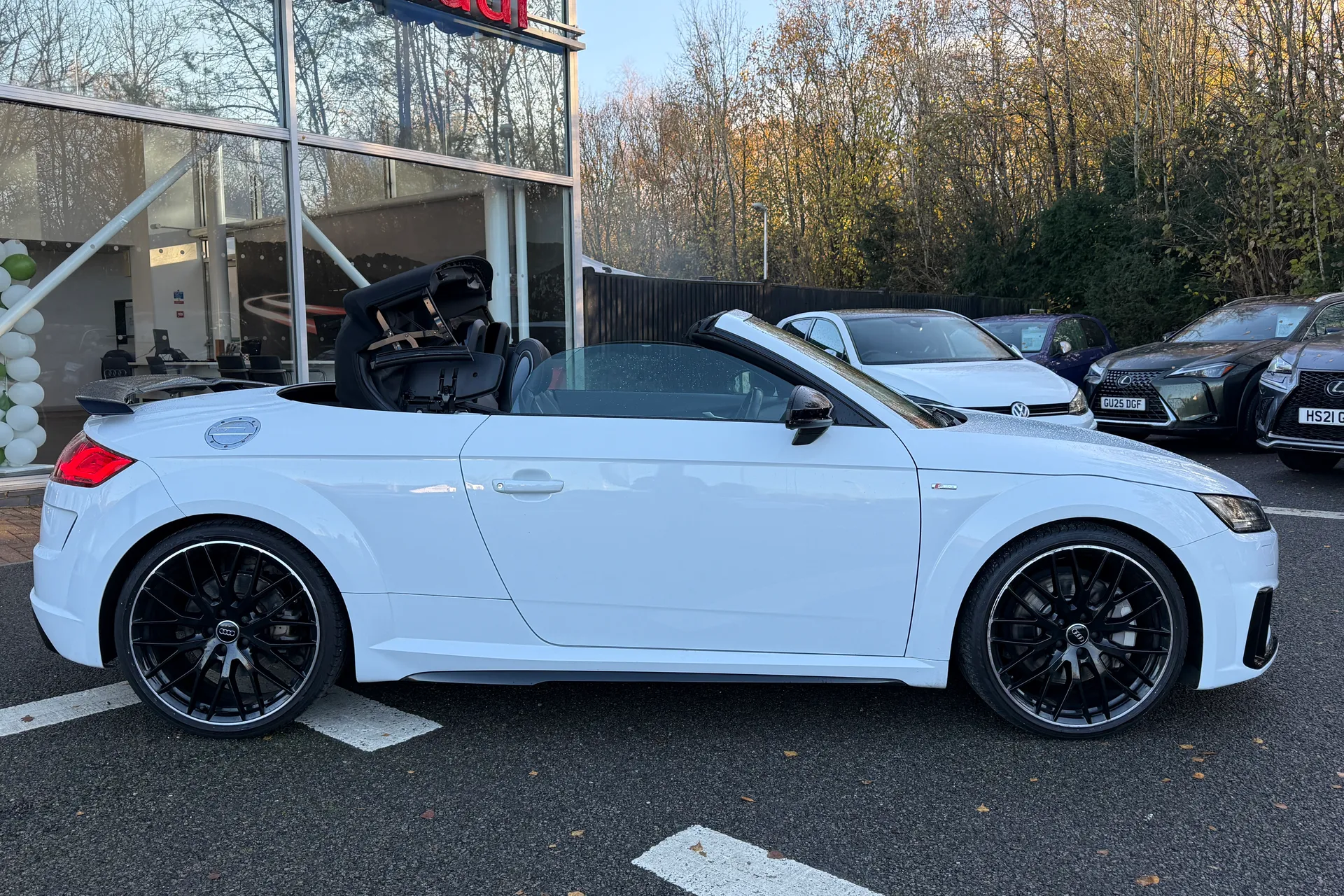 Audi TT thumbnail image number 10