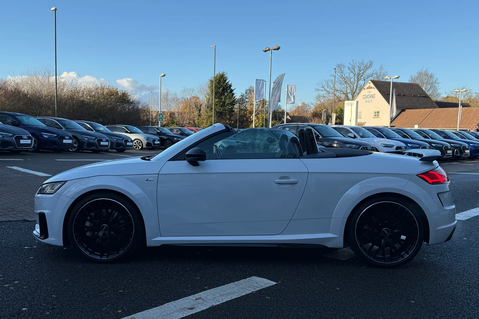 Audi TT thumbnail image number 44