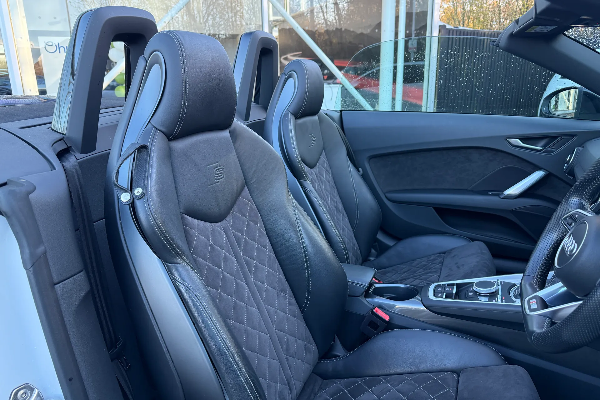 Audi TT thumbnail image number 29