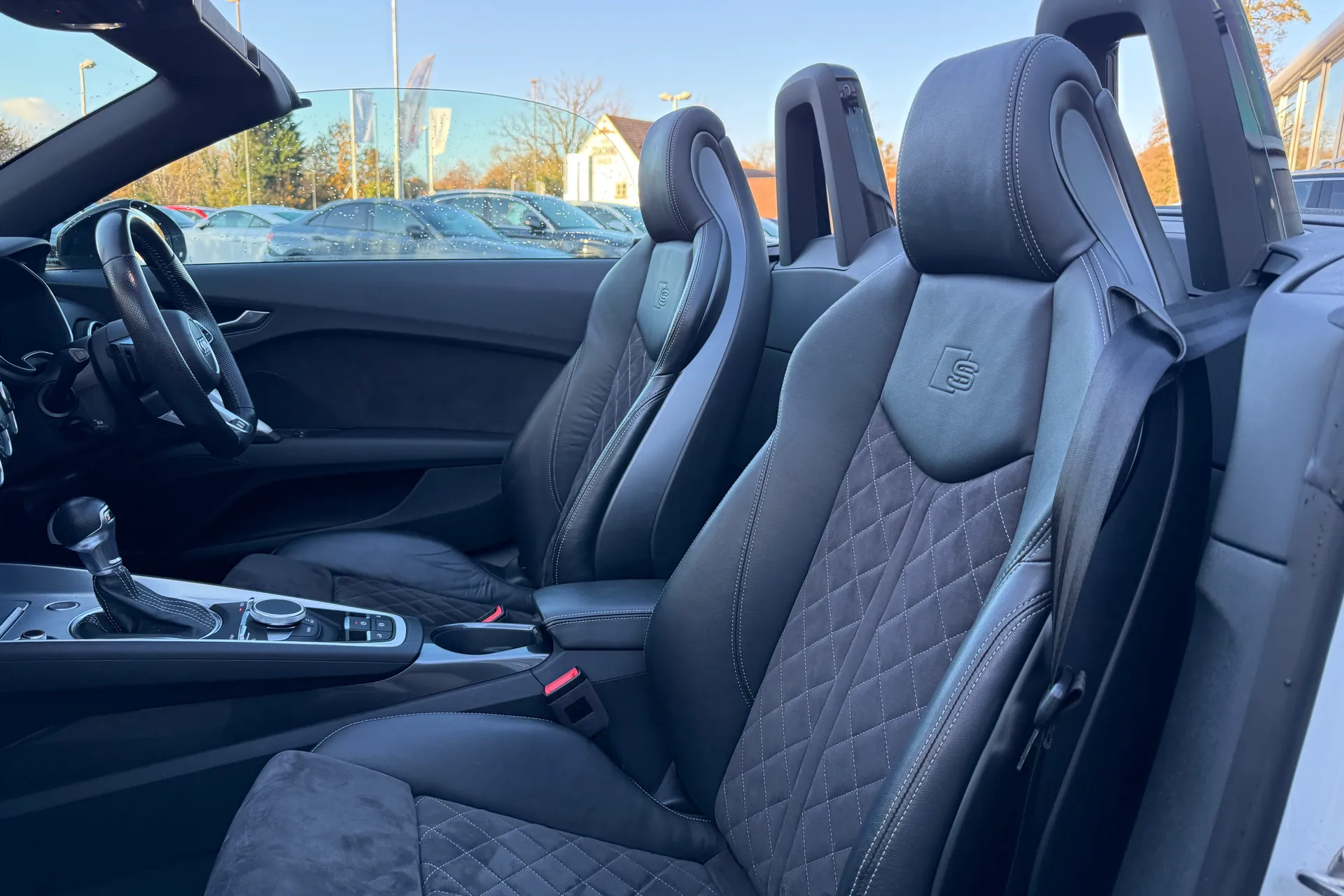 Audi TT thumbnail image number 46