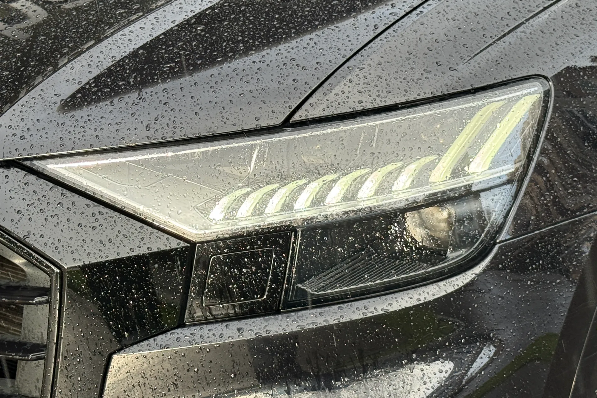 Audi Q8 thumbnail image number 63