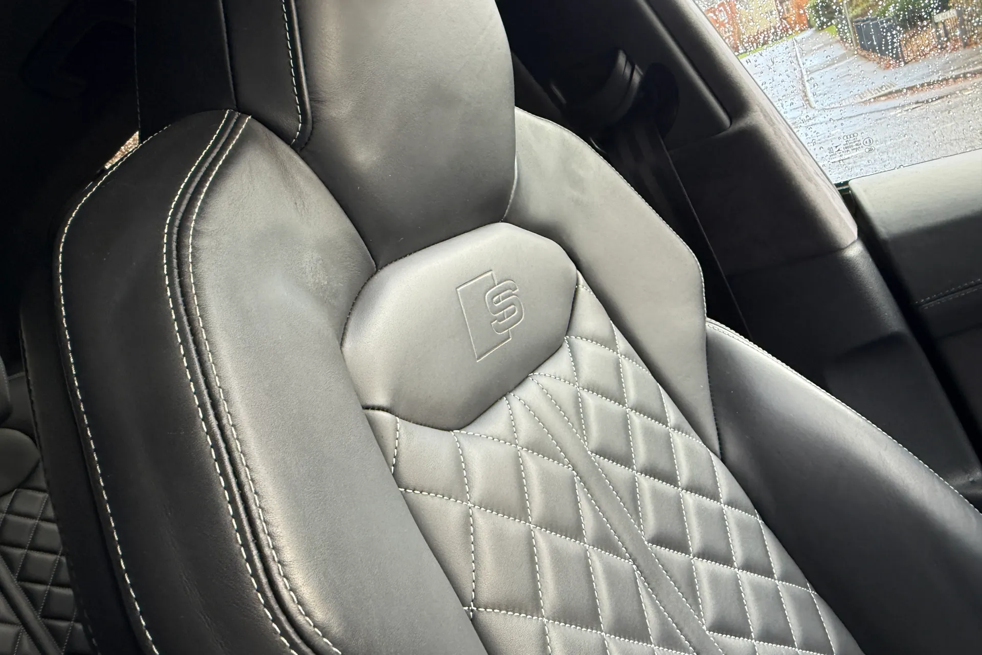 Audi Q8 thumbnail image number 35