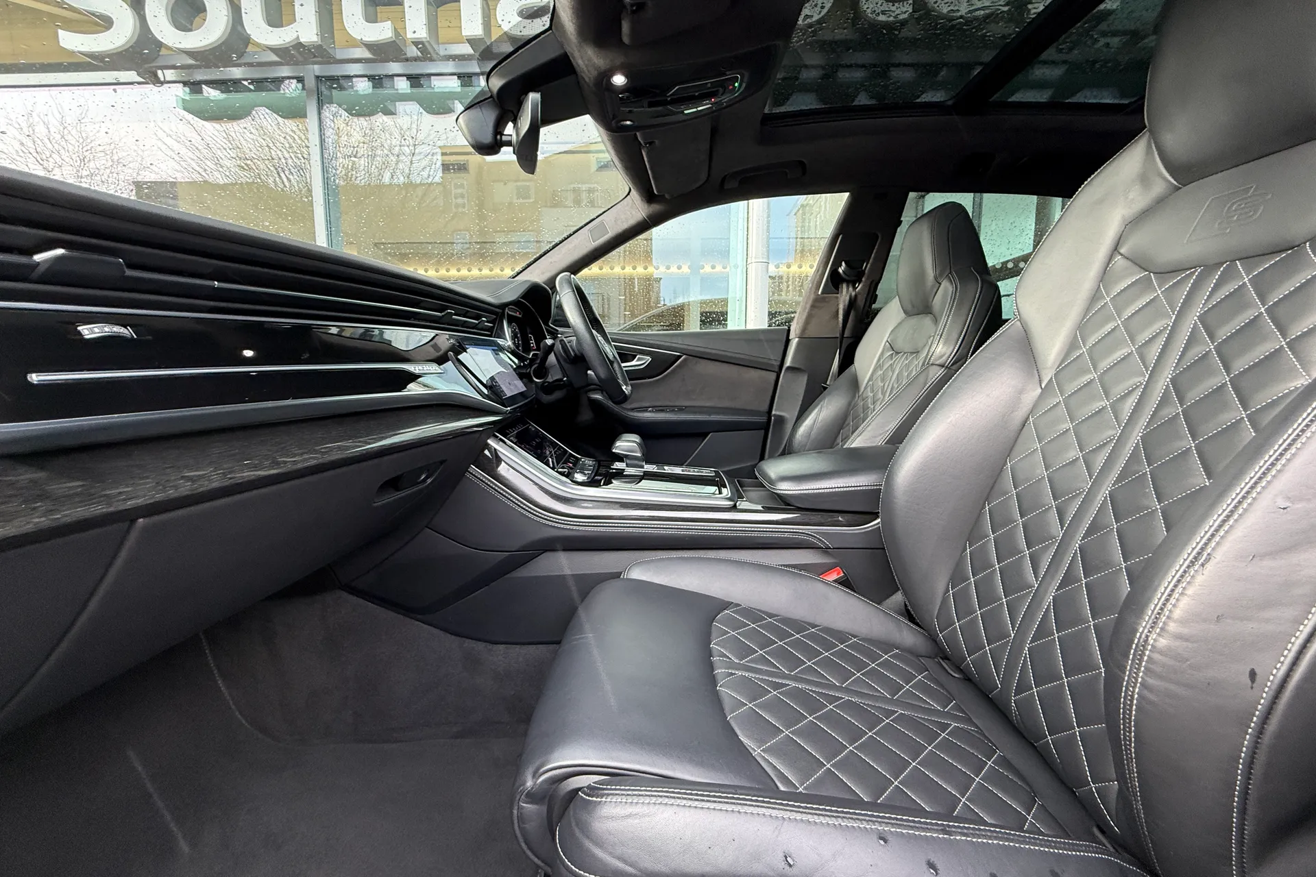 Audi Q8 thumbnail image number 60