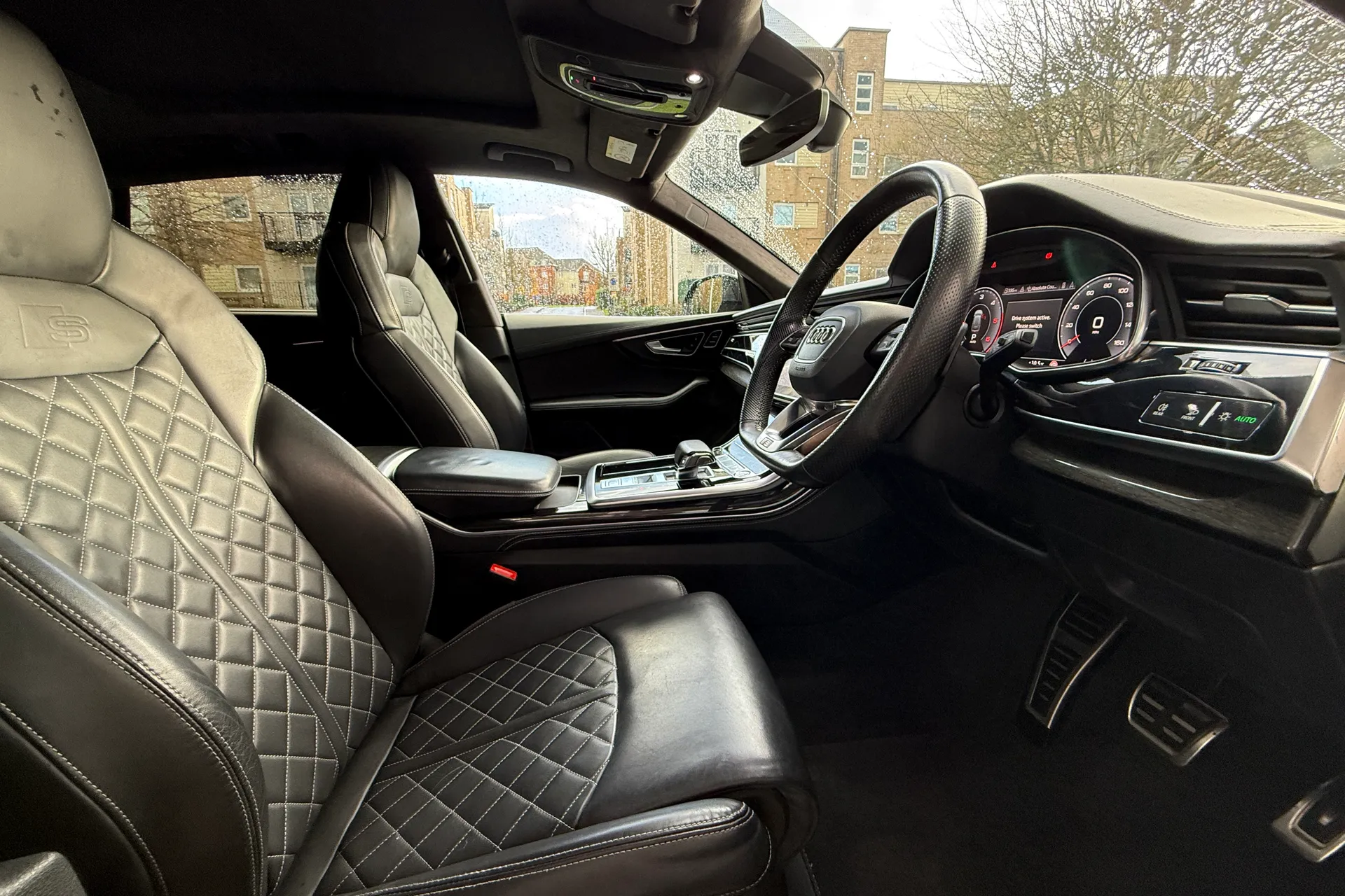 Audi Q8 thumbnail image number 37