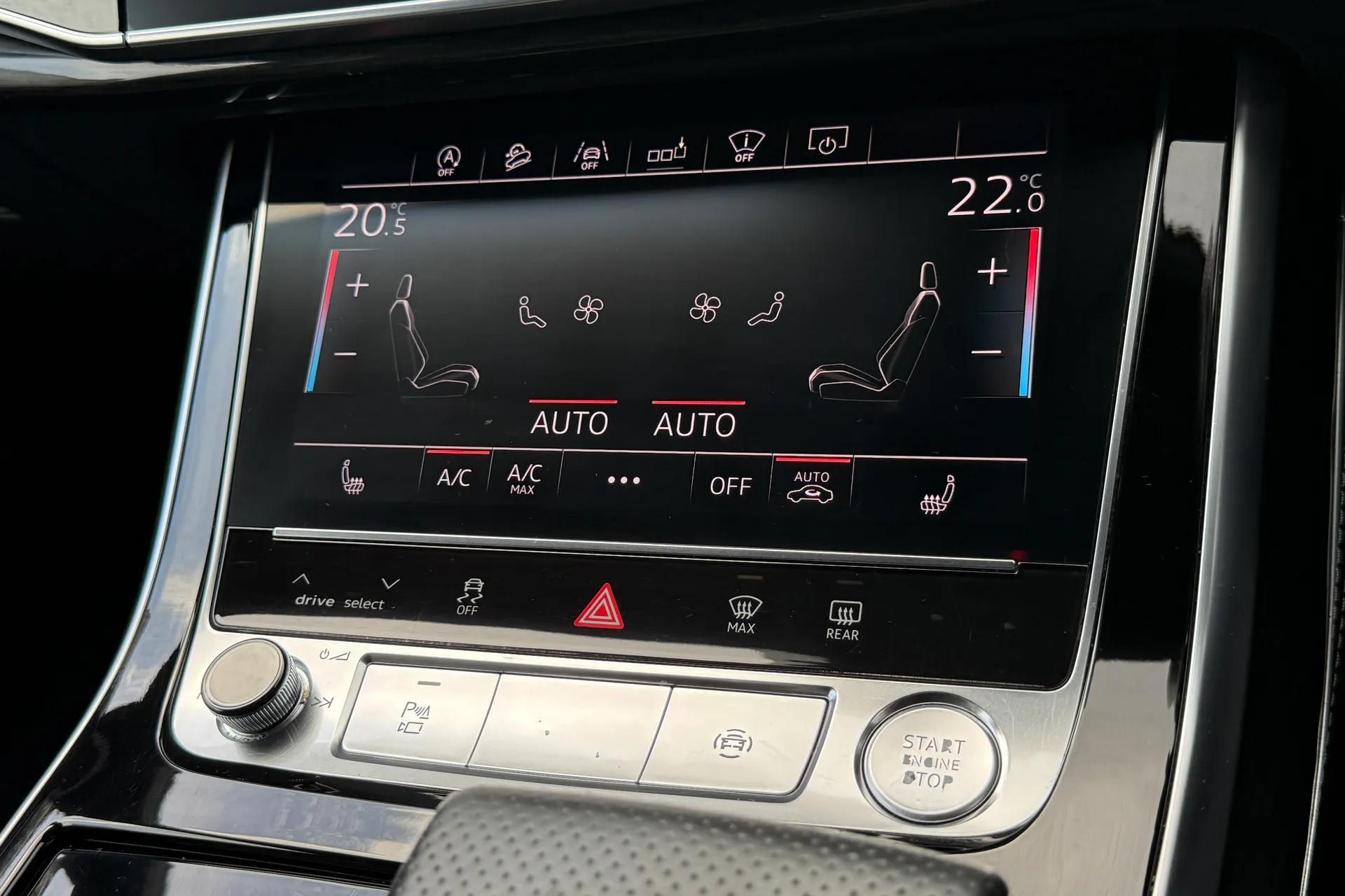 Audi Q8 thumbnail image number 21