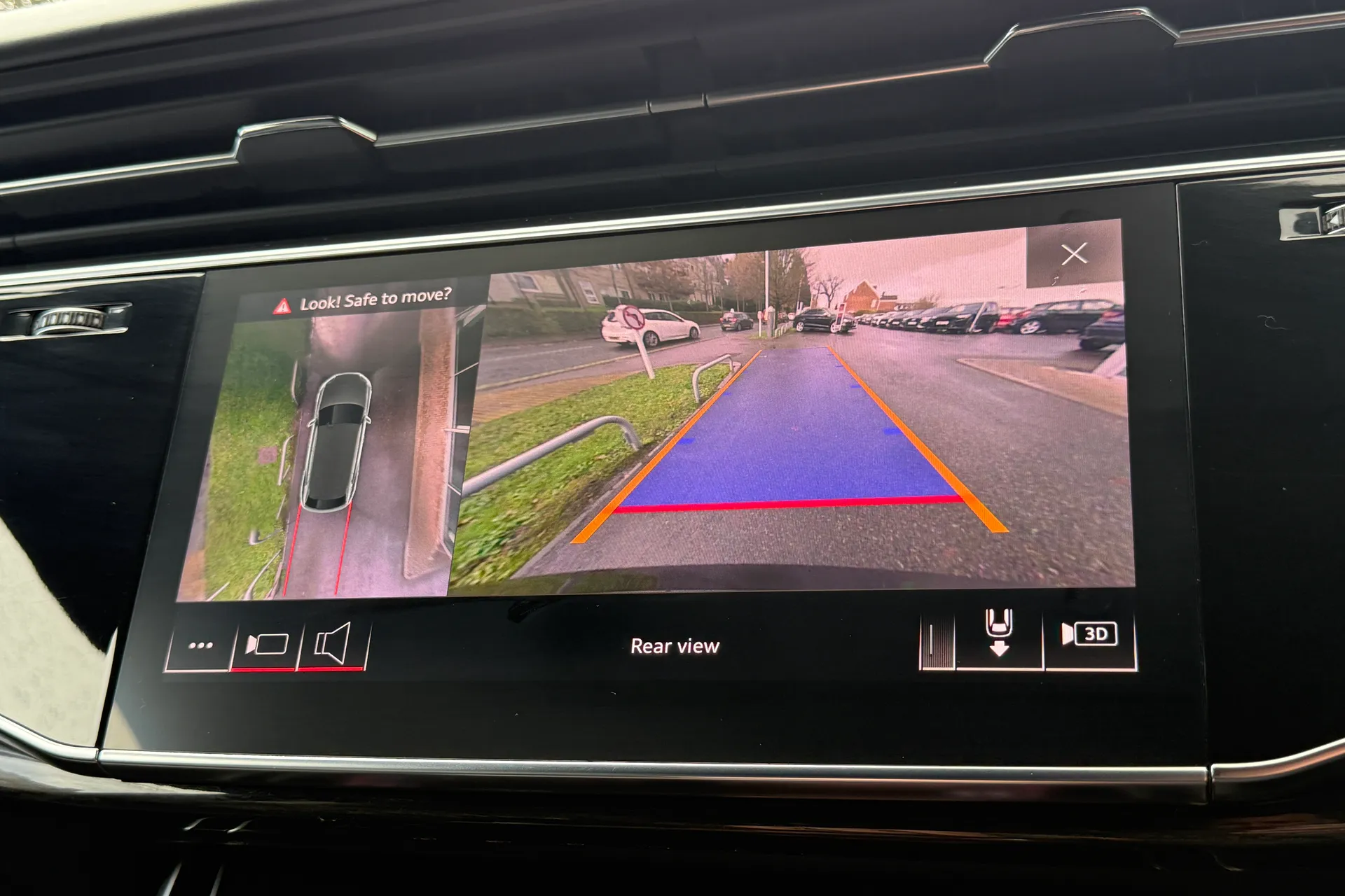 Audi Q8 thumbnail image number 5