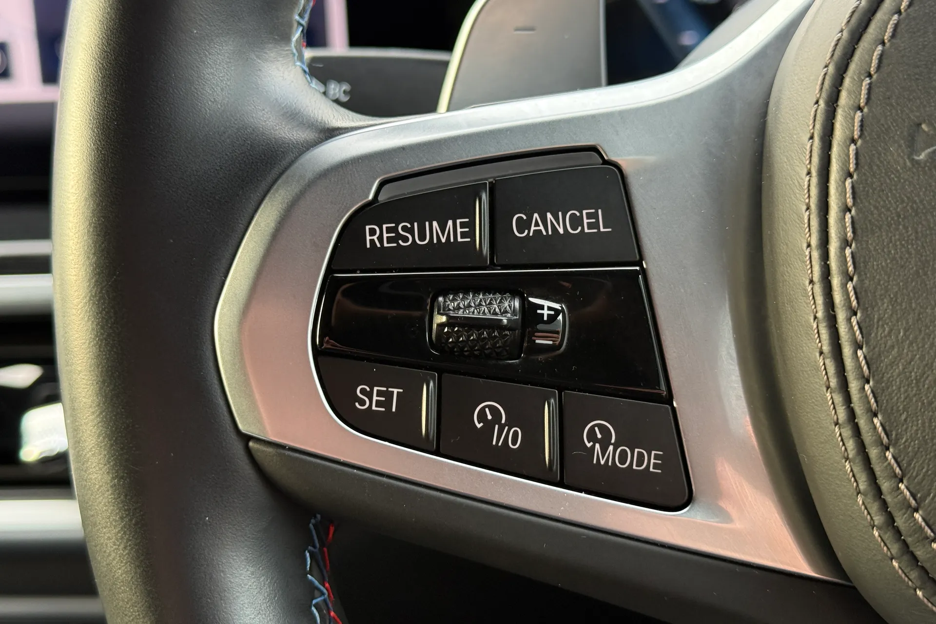 BMW X5 thumbnail image number 24