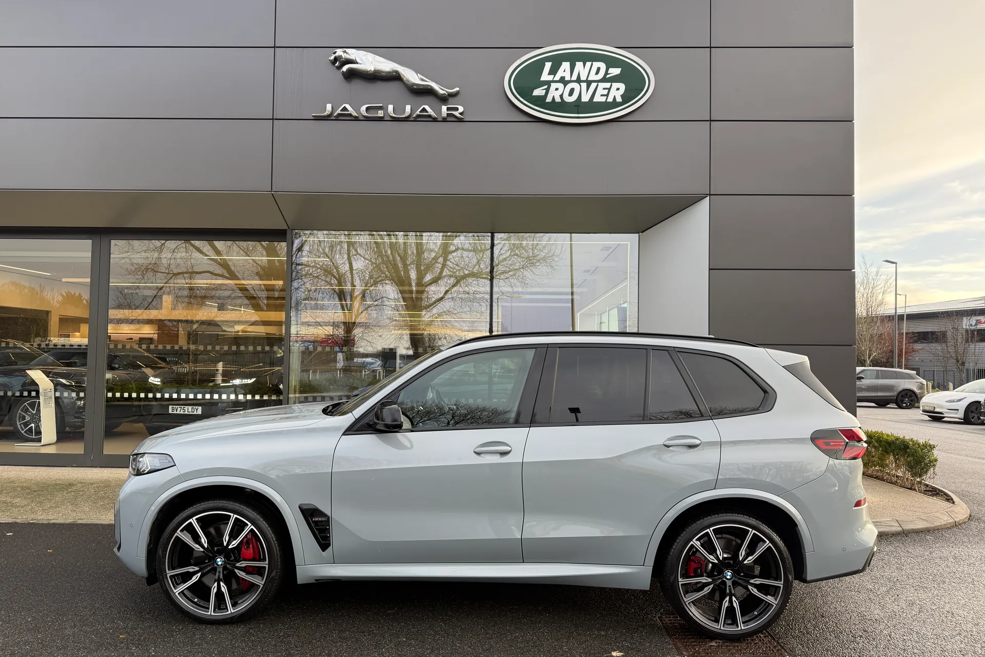 BMW X5 thumbnail image number 25