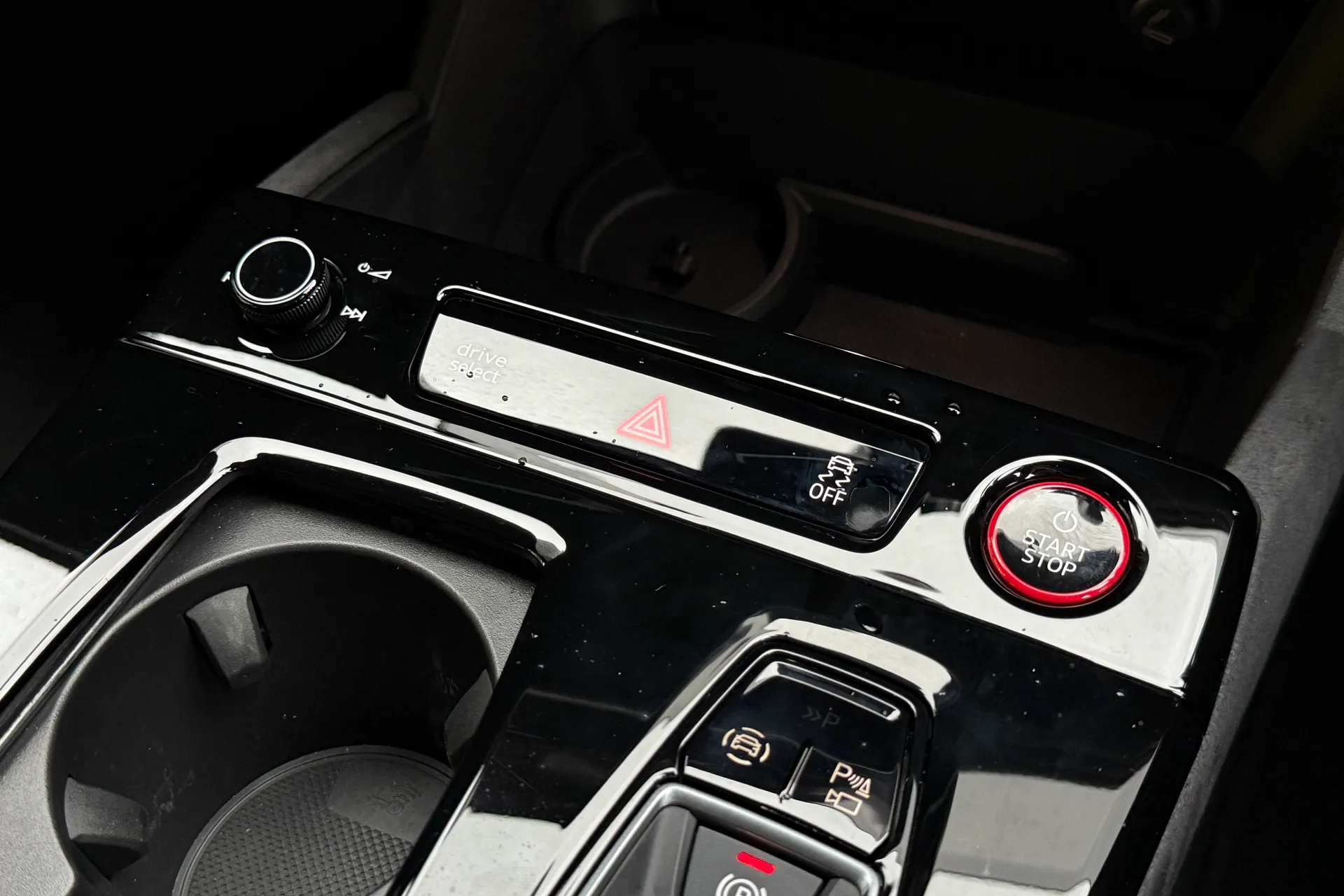 Audi A6 thumbnail image number 49