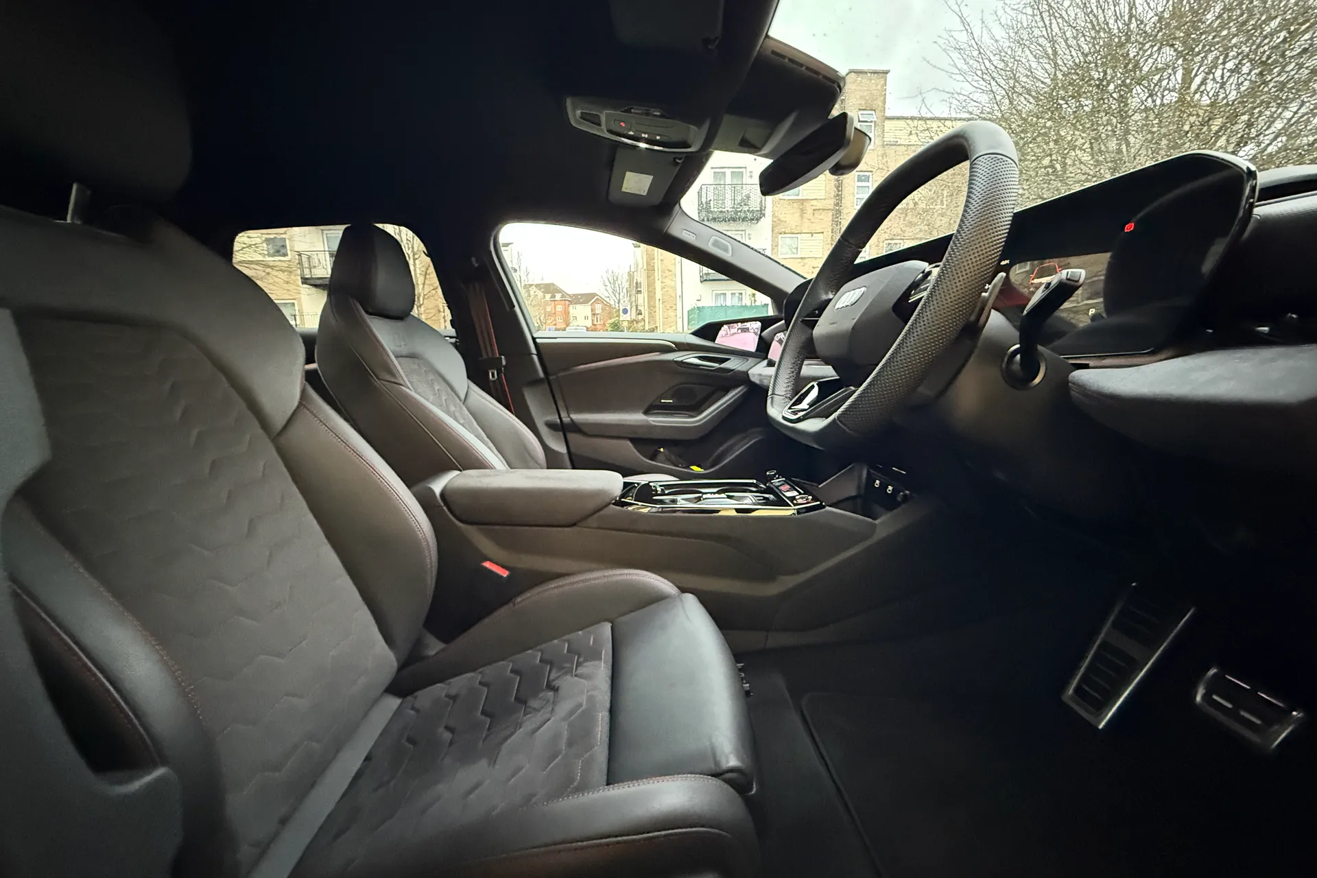 Audi A6 thumbnail image number 16