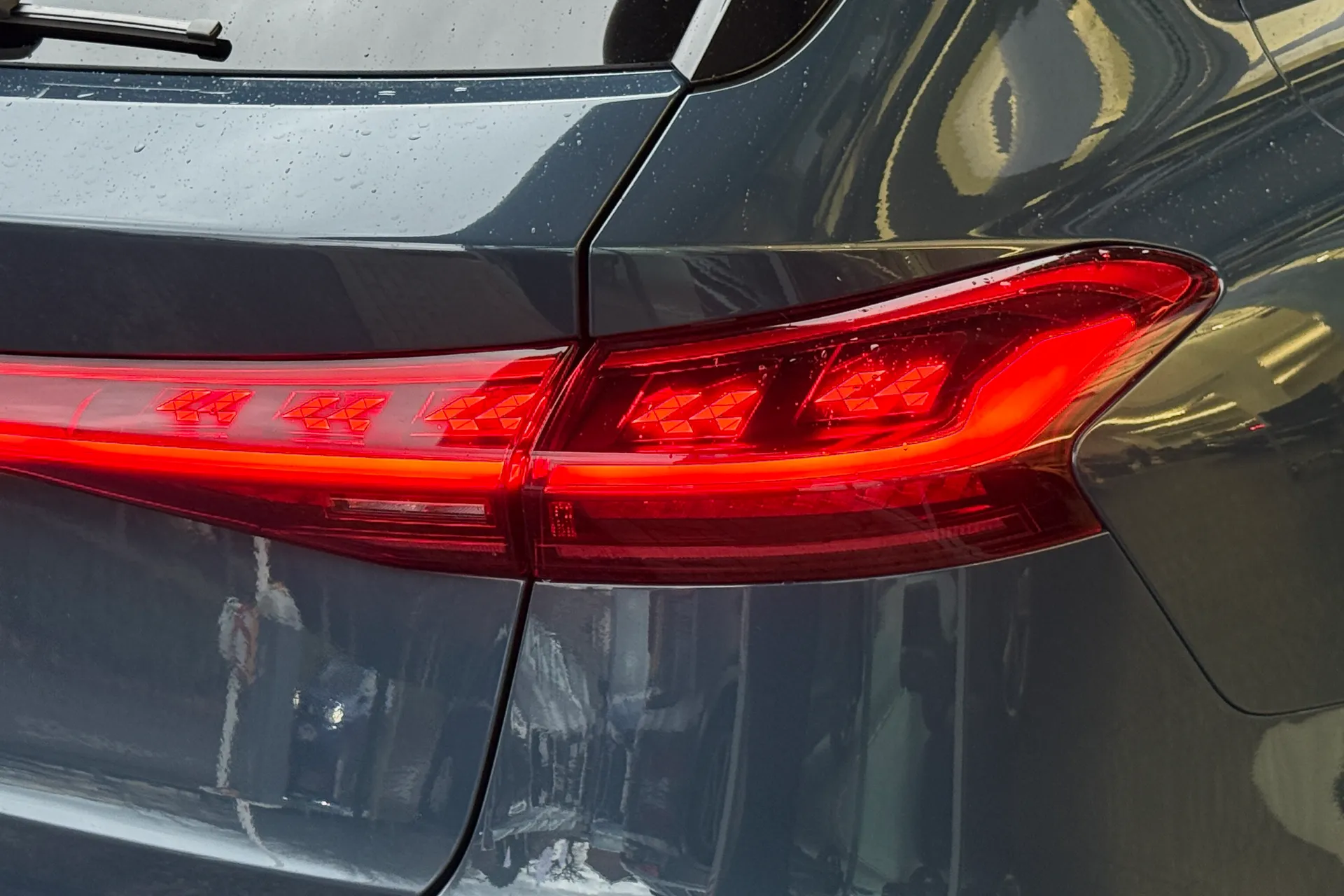 Audi A6 thumbnail image number 26