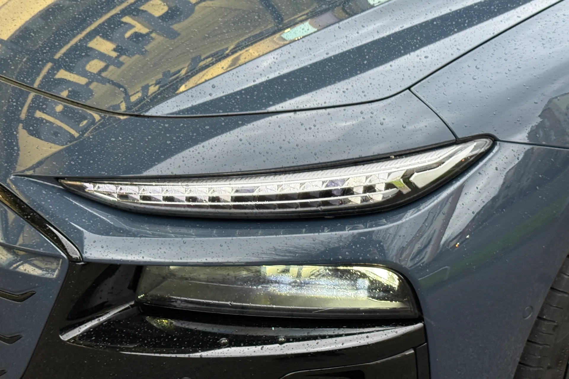 Audi A6 thumbnail image number 38