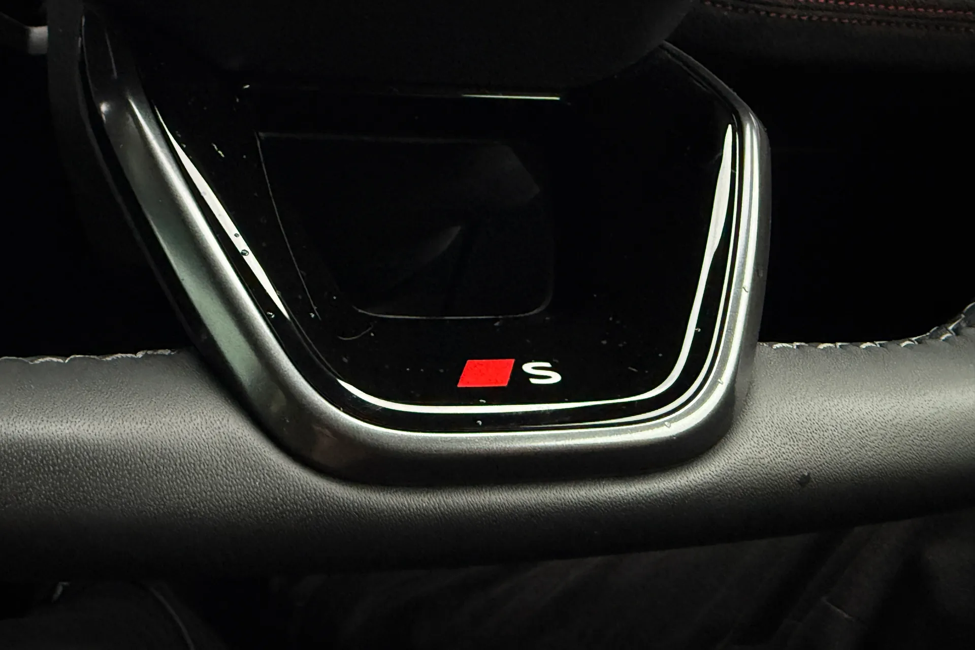 Audi A6 thumbnail image number 65