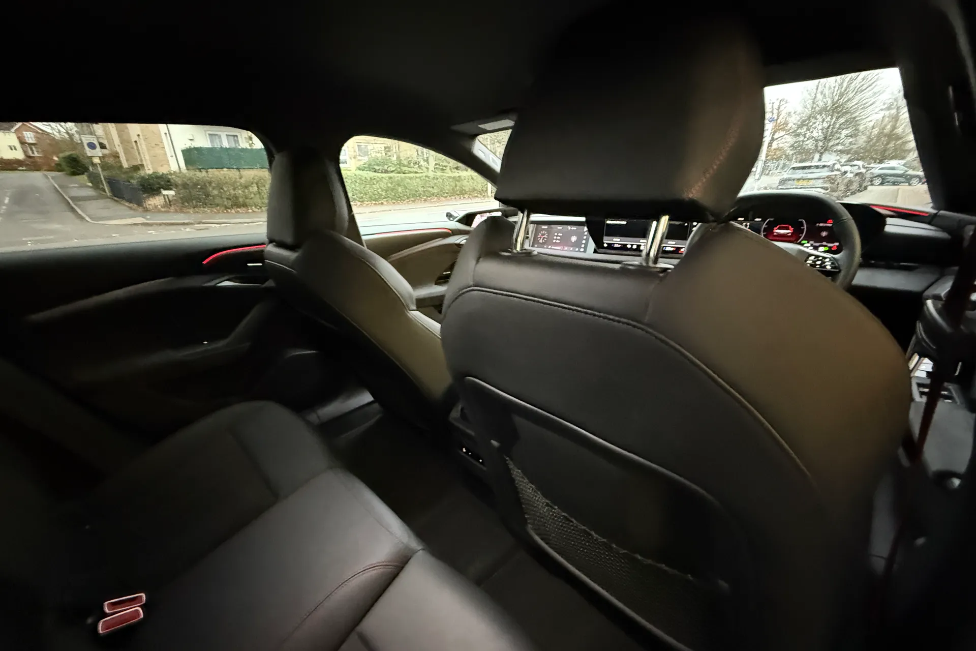 Audi A6 thumbnail image number 18