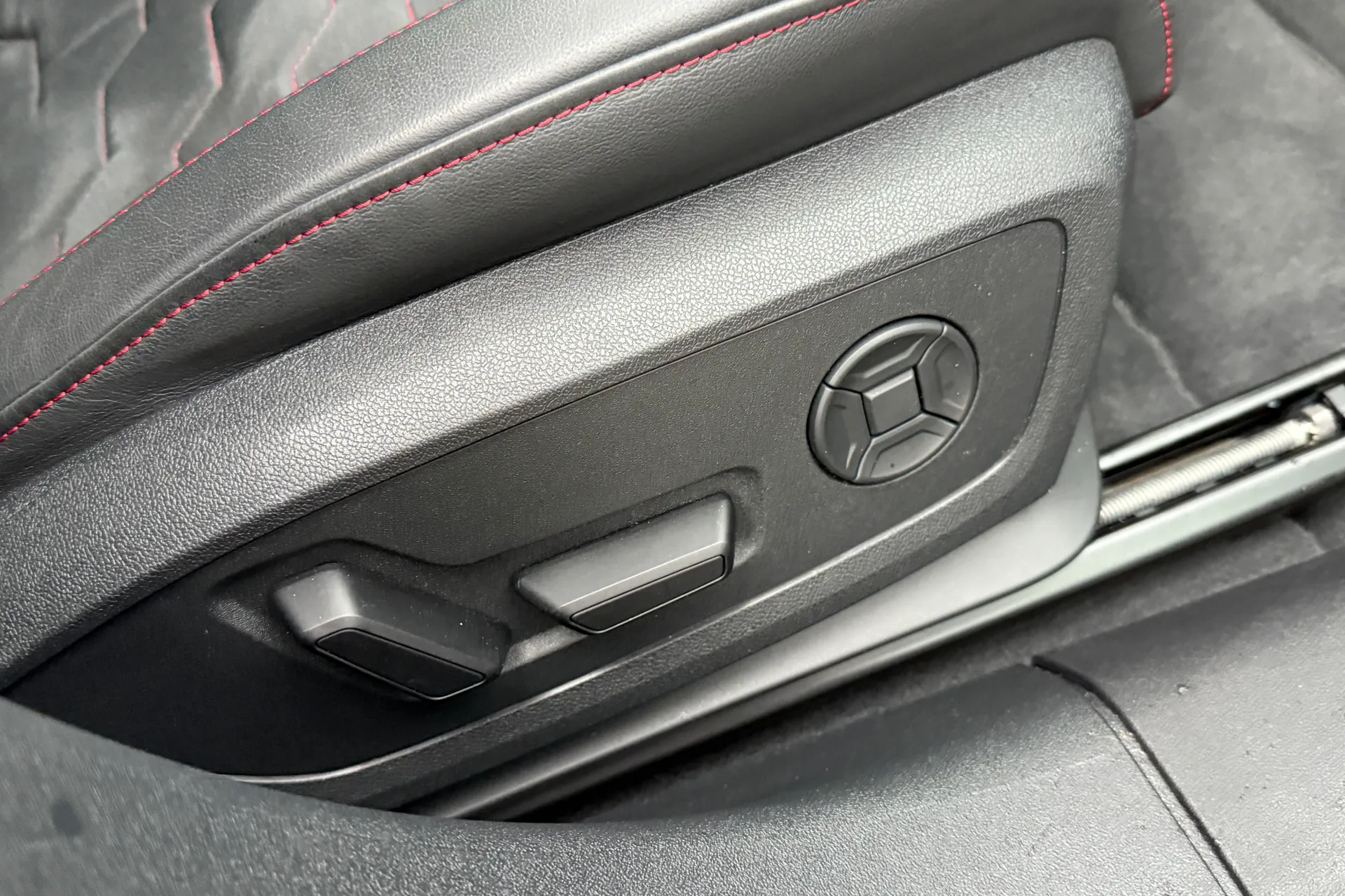 Audi A6 thumbnail image number 8