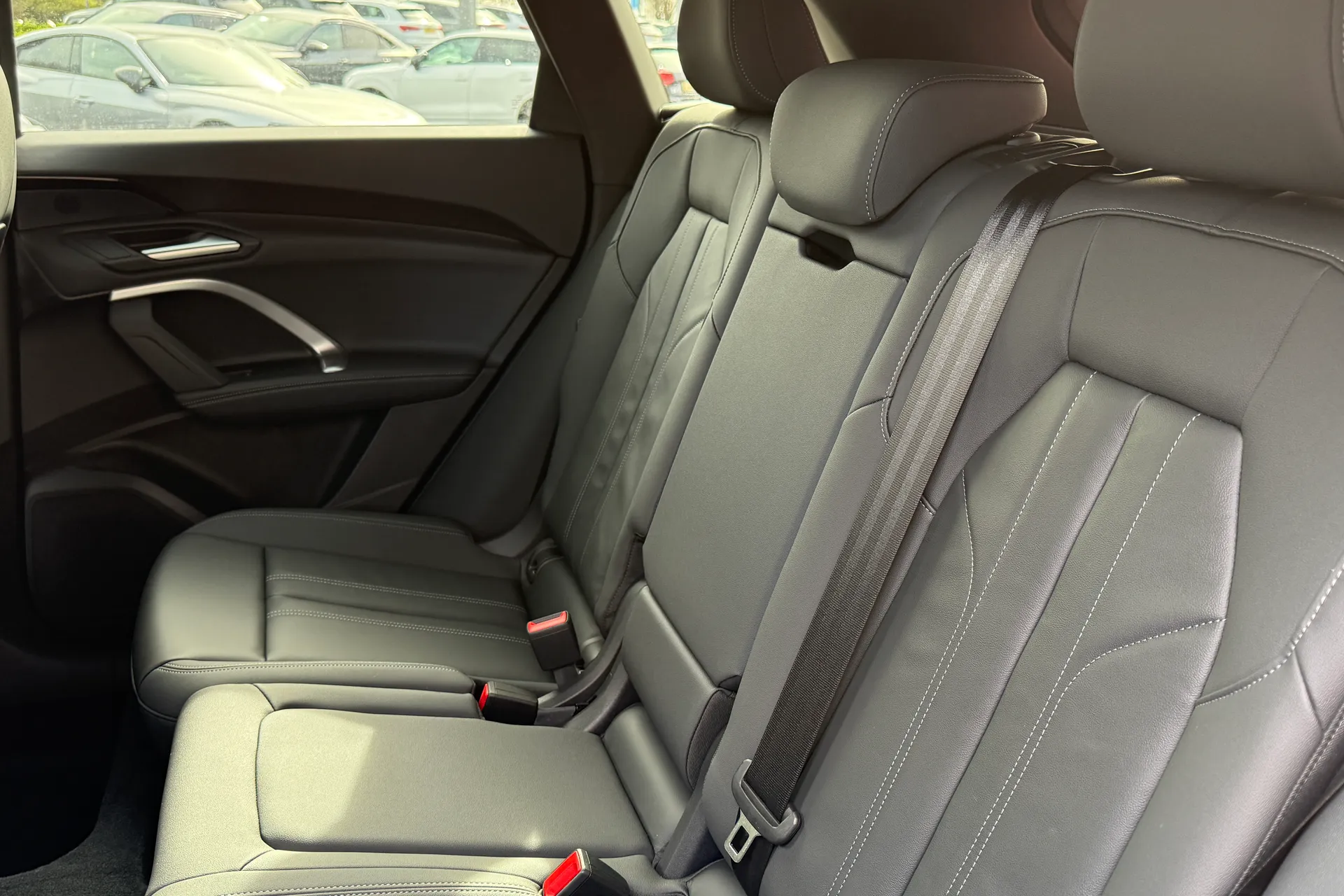 Audi Q5 thumbnail image number 27
